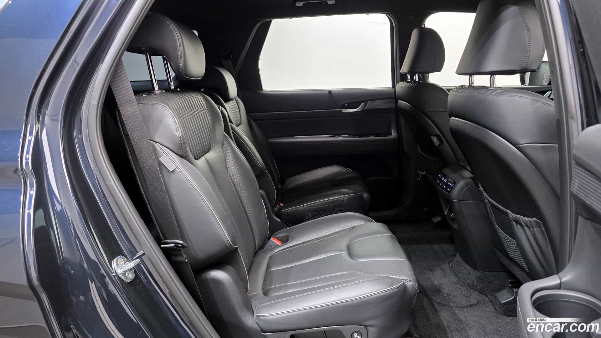 Palisade Hyundai 2023.2-INNER-036