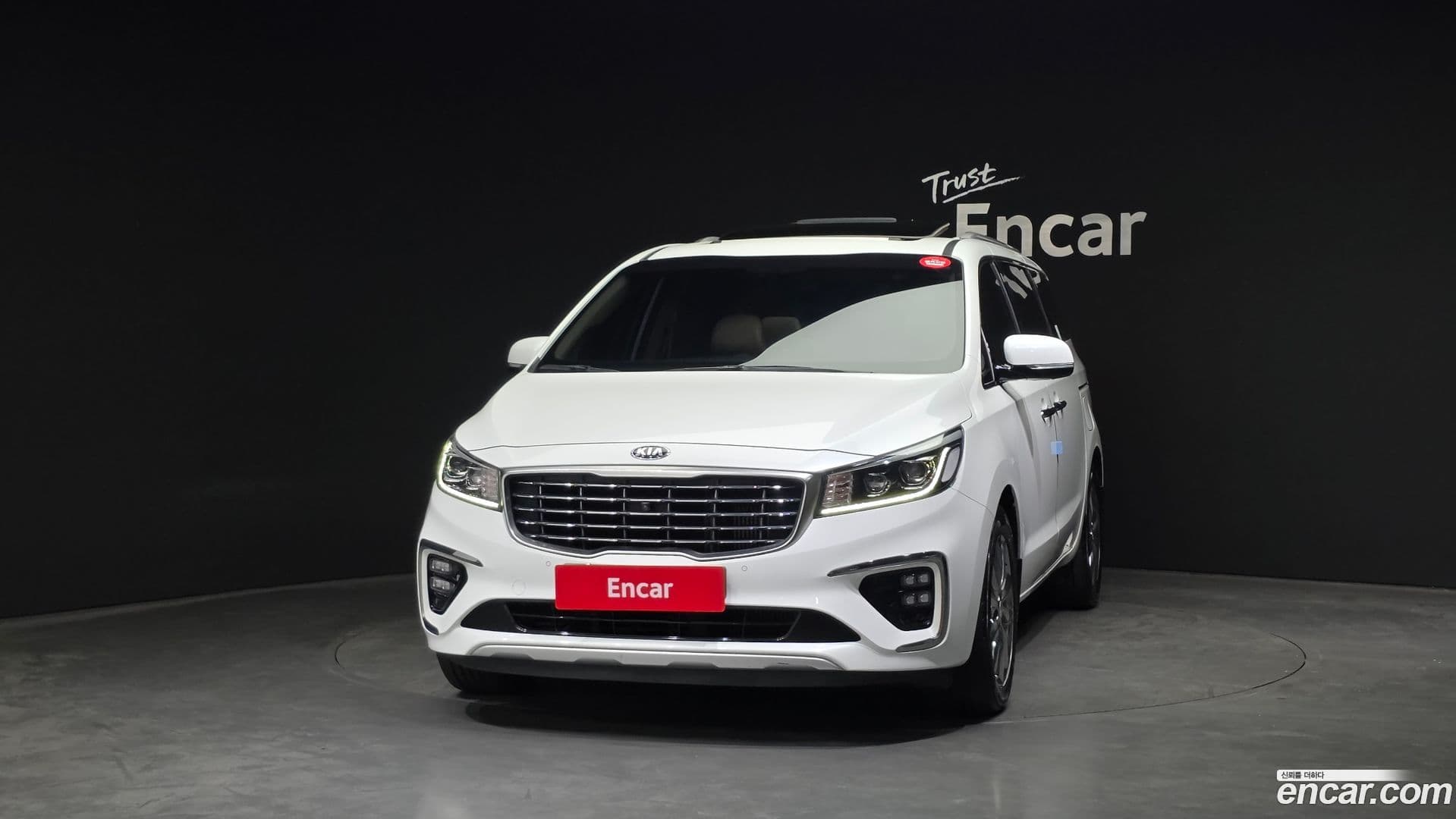 Main__Slider__Photo:Canival Kia 2018.8-2