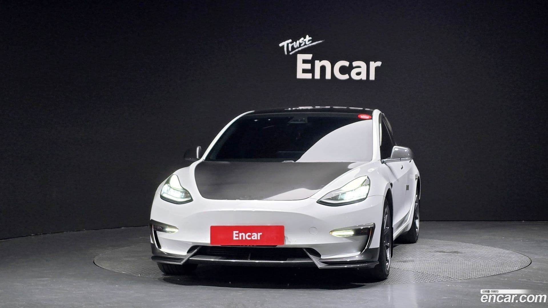 Main__Slider__Photo:Model 3 Tesla 2020.5-2