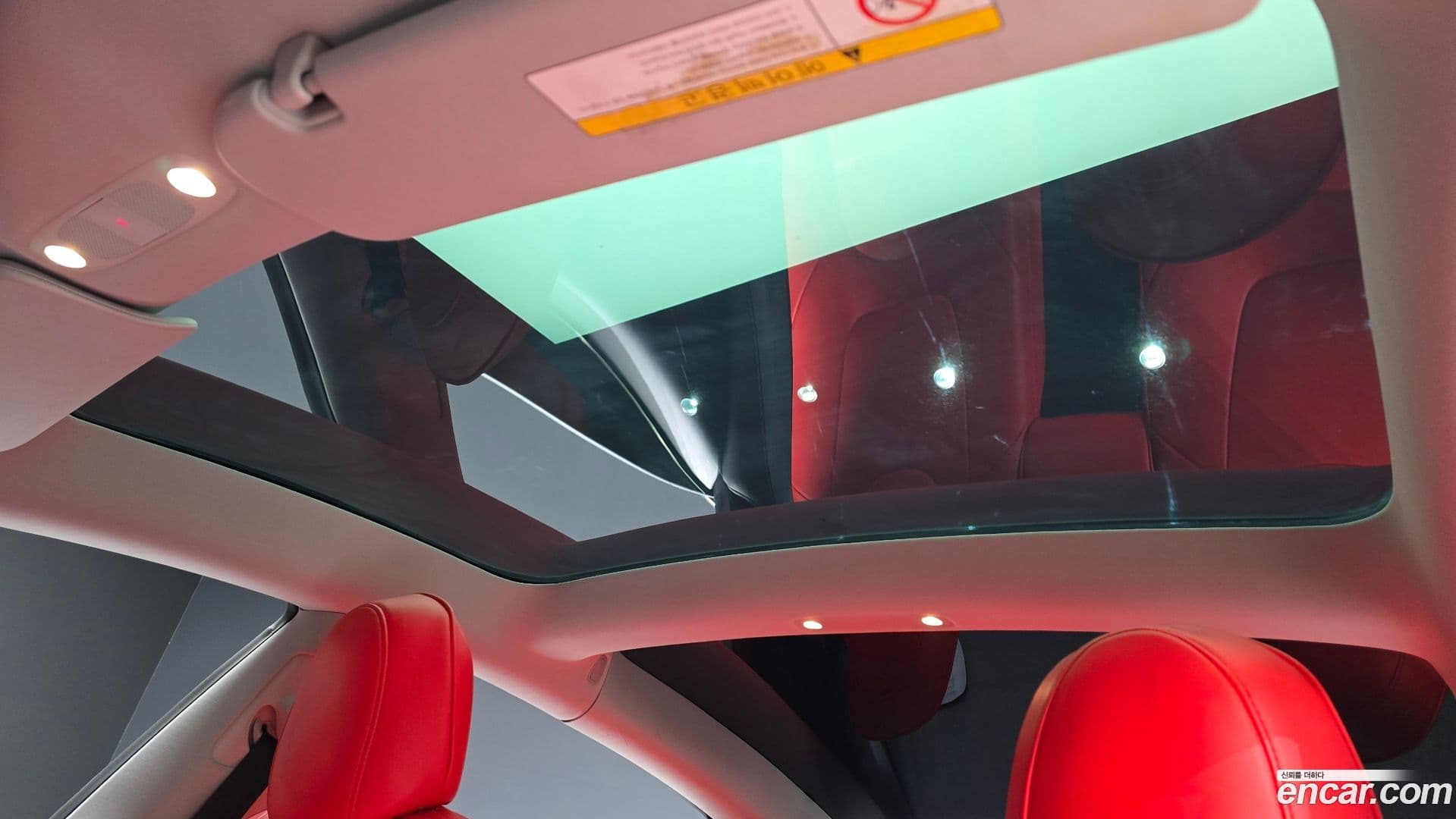 Main__Slider__Photo:Model 3 Tesla 2020.5-14