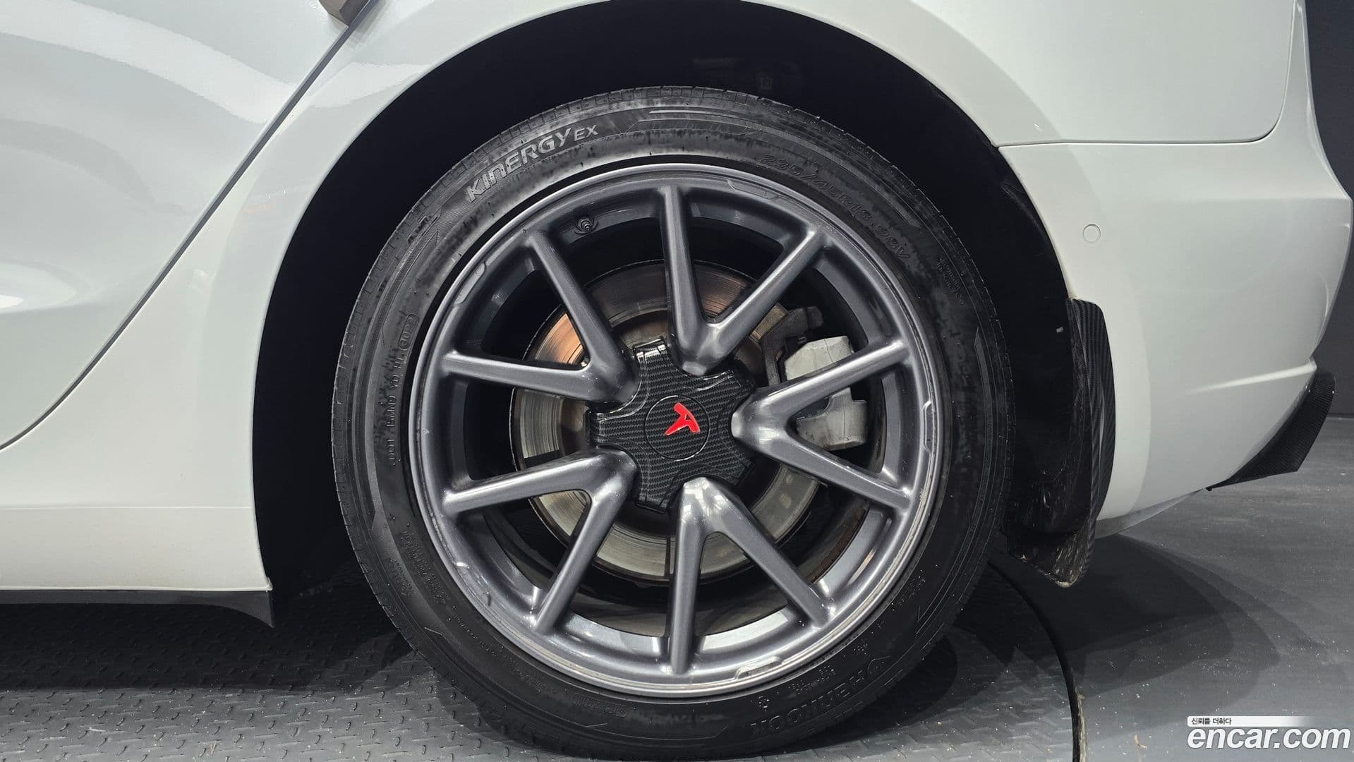 Main__Slider__Photo:Model 3 Tesla 2020.5-20