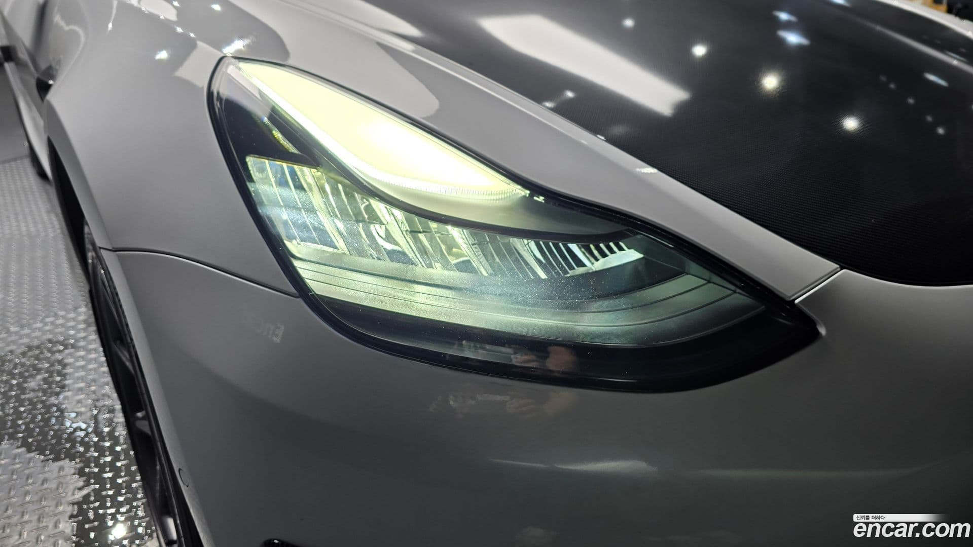 Main__Slider__Photo:Model 3 Tesla 2020.5-21