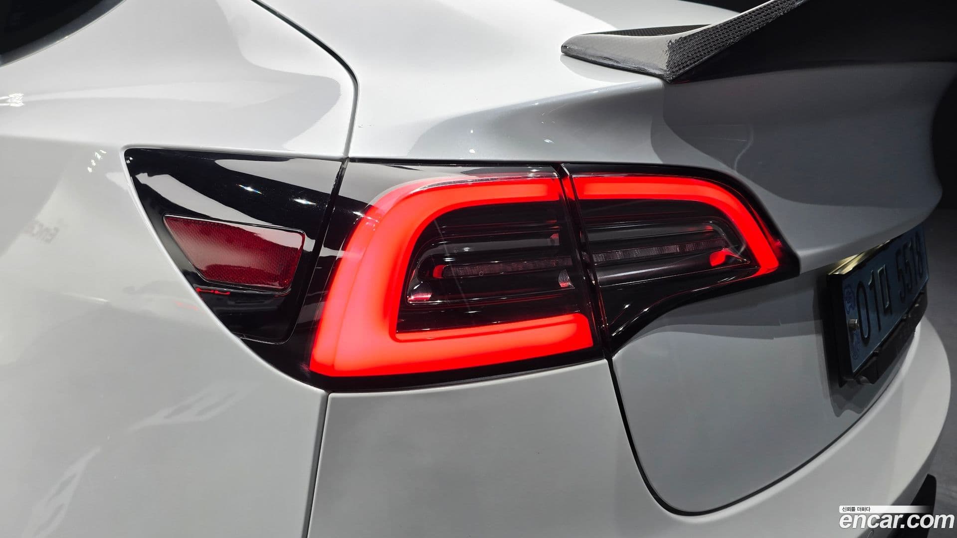 Main__Slider__Photo:Model 3 Tesla 2020.5-22