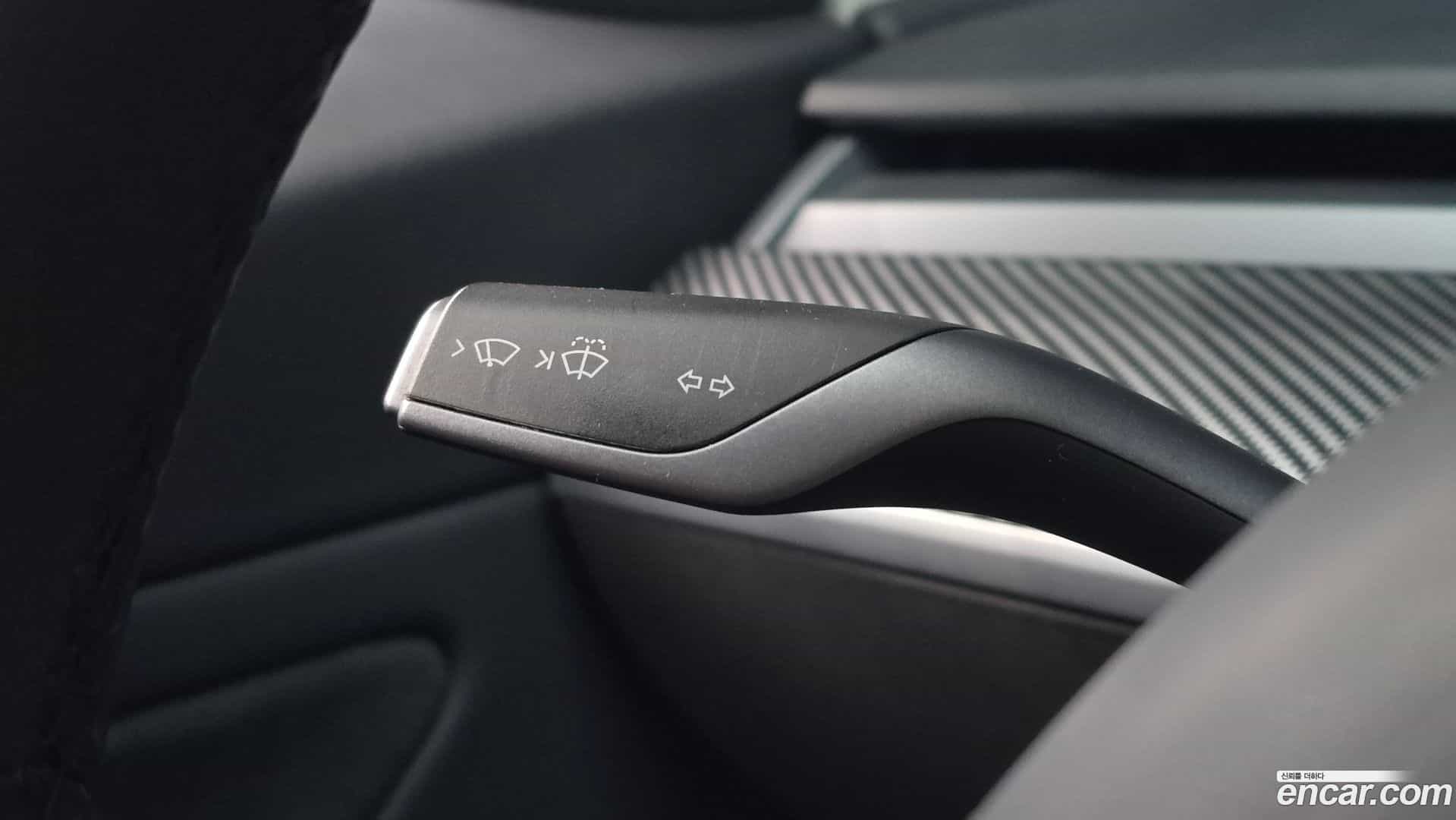 Model 3 Tesla 2020.5-OPTION-044