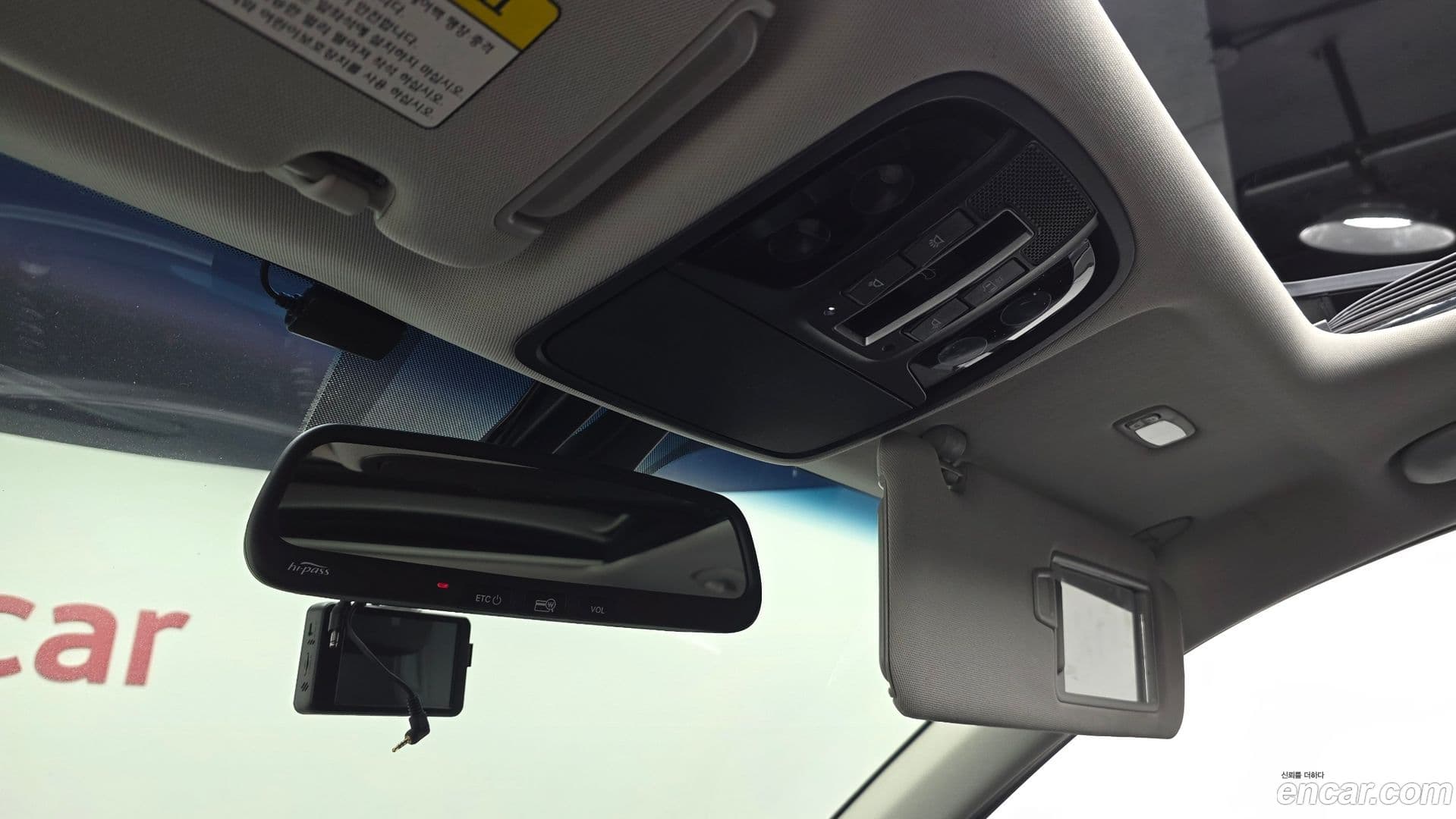 Main__Slider__Photo:Sorento Kia 2015.0-26
