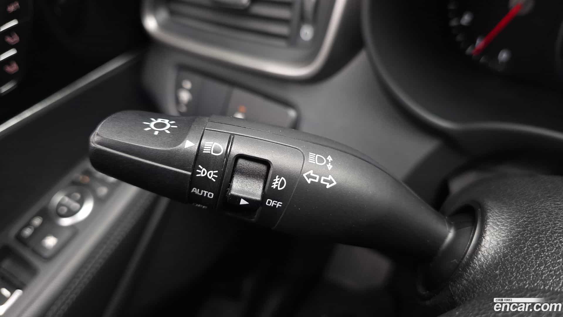 Sorento Kia 2015.0-OPTION-047