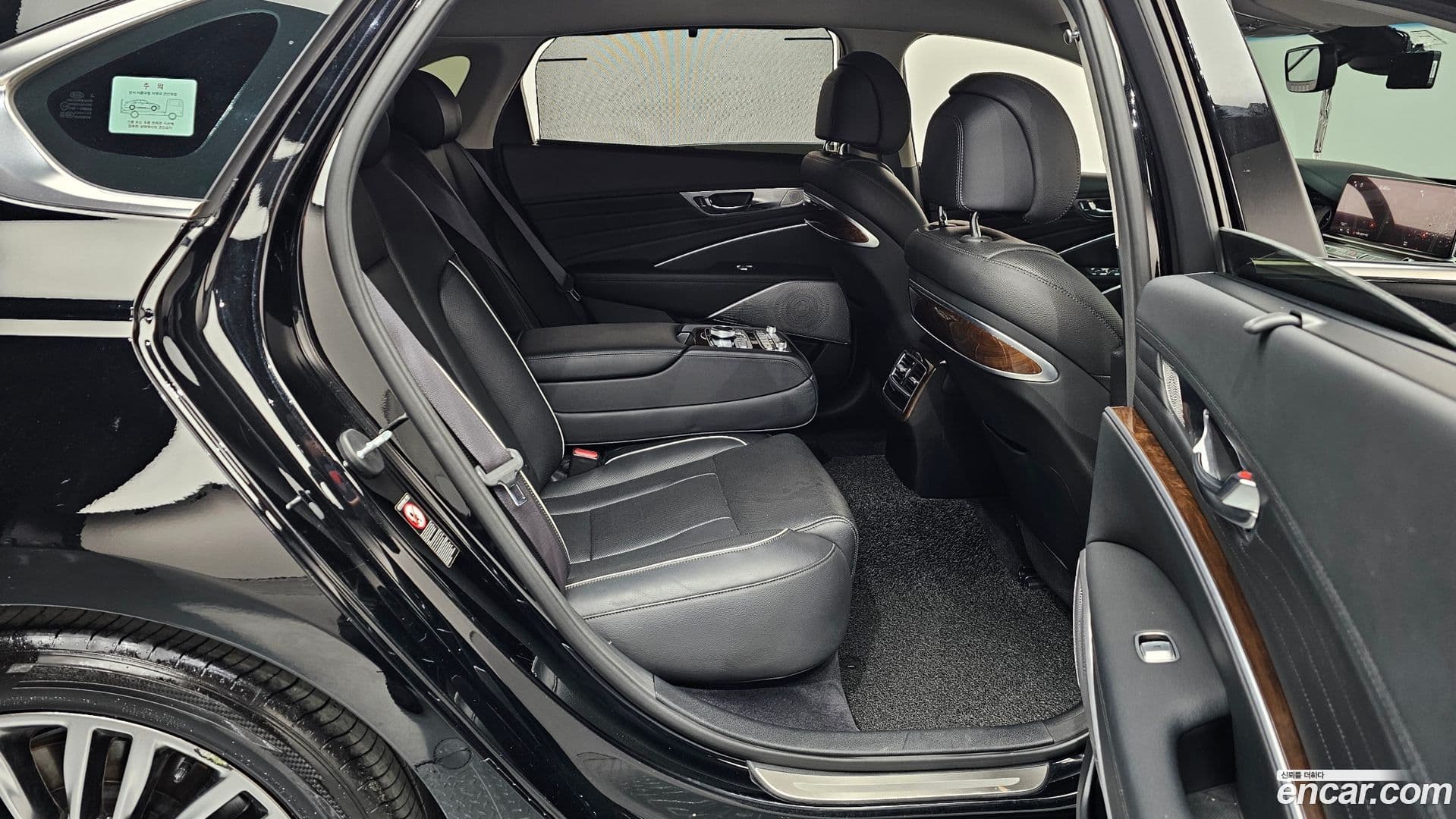 Main__Slider__Photo:K9 Kia 2018.6-25