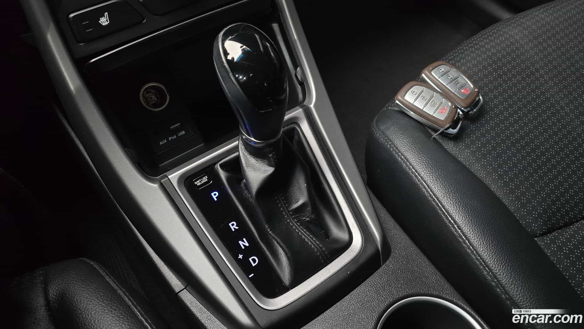 AVANTE Hyundai 2014.4-INNER-009