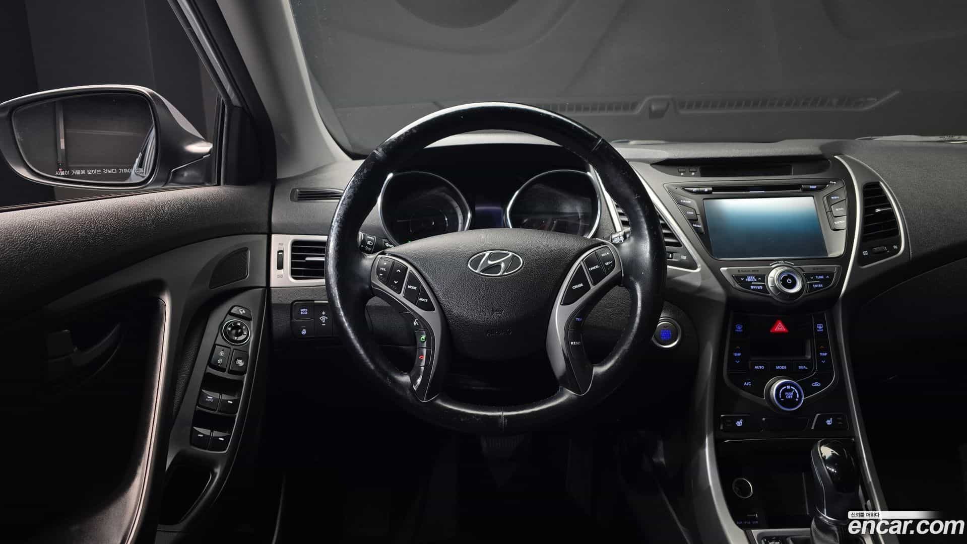 AVANTE Hyundai 2014.4-OPTION-017