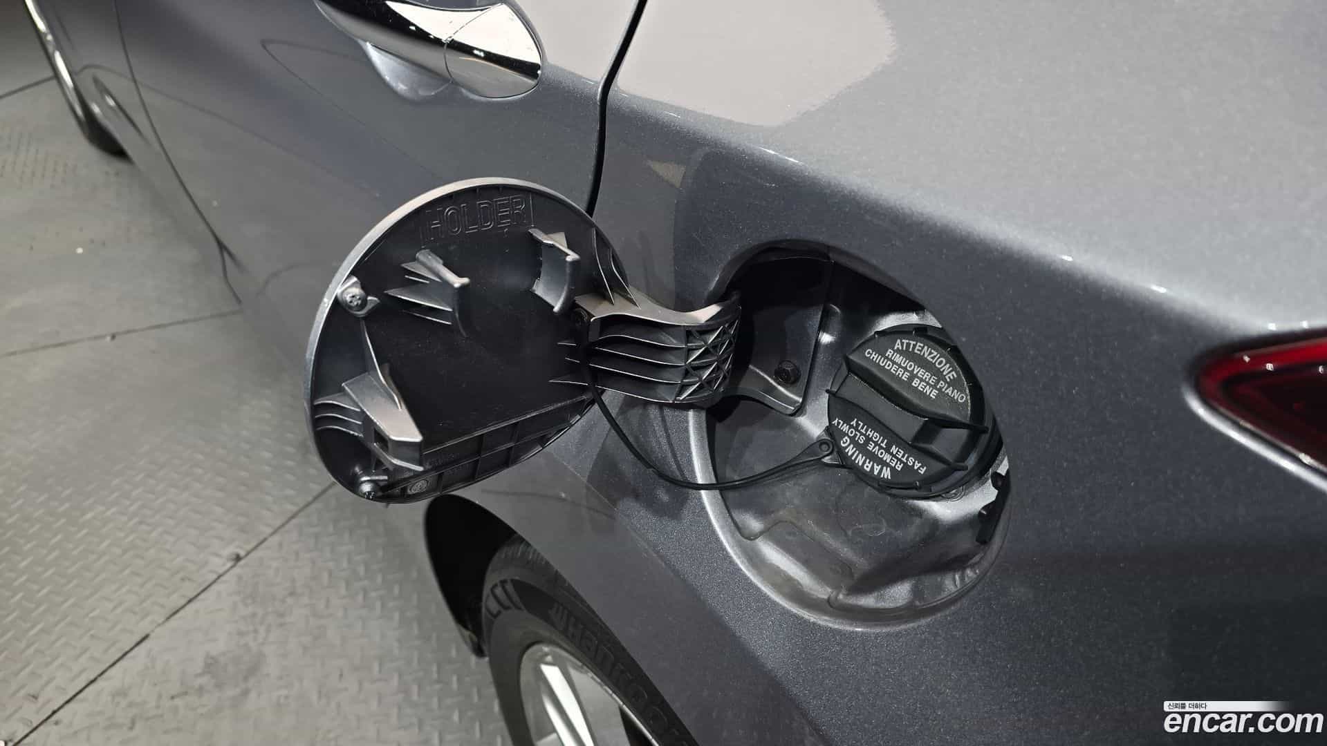 AVANTE Hyundai 2014.4-OPTION-041