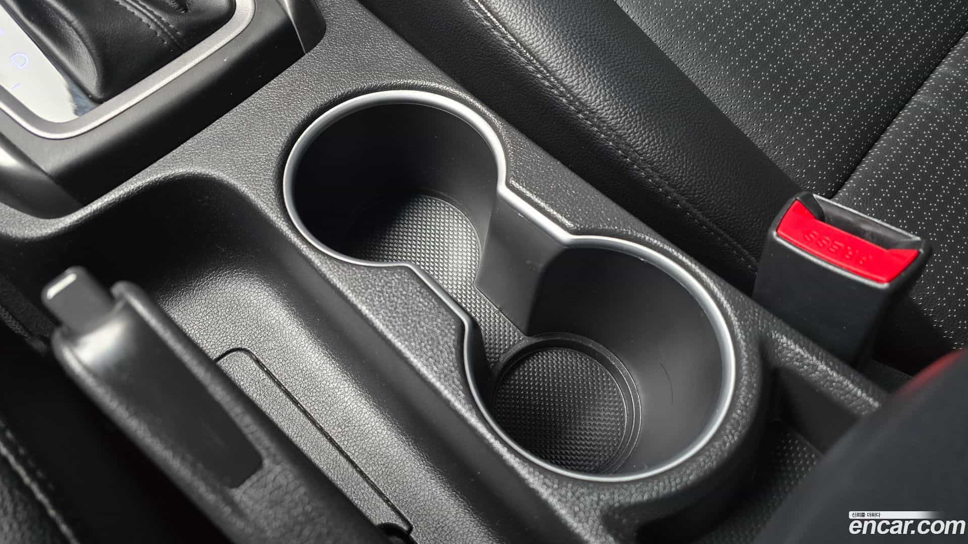 AVANTE Hyundai 2014.4-OPTION-042