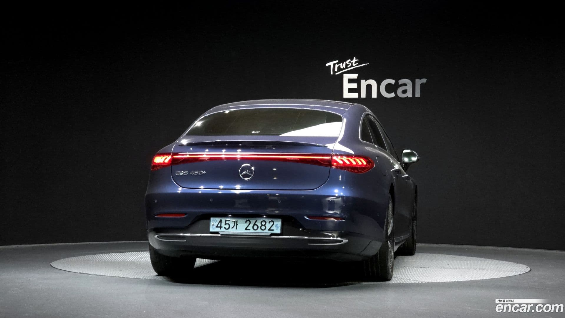 Main__Slider__Photo:EQS Mercedes-Benz 2022.7-3