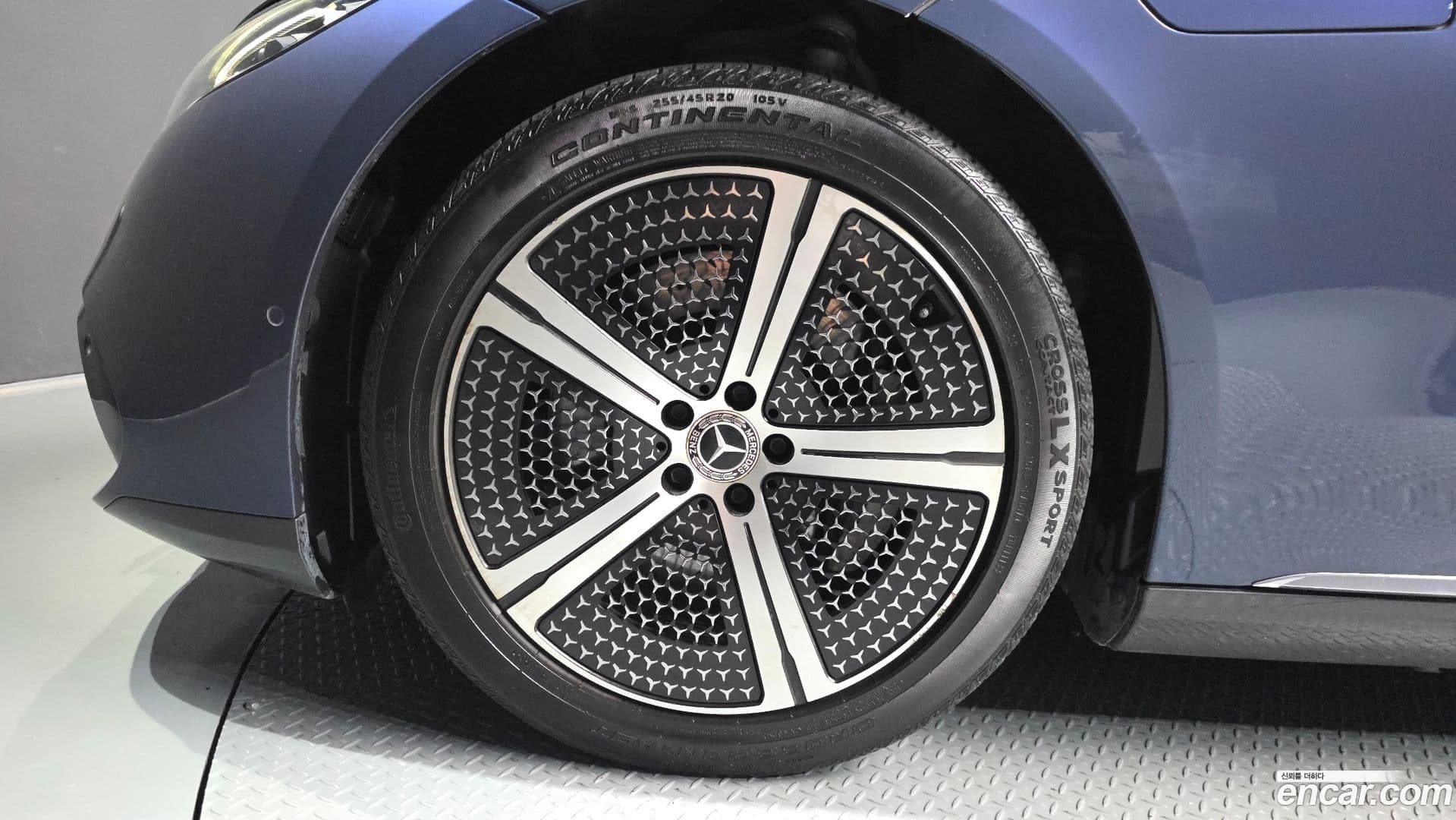 Main__Slider__Photo:EQS Mercedes-Benz 2022.7-4