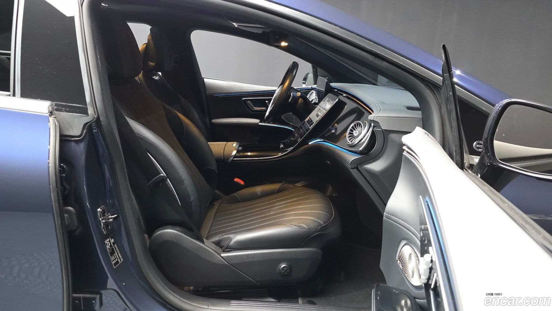 Main__Slider__Photo:EQS Mercedes-Benz 2022.7-10