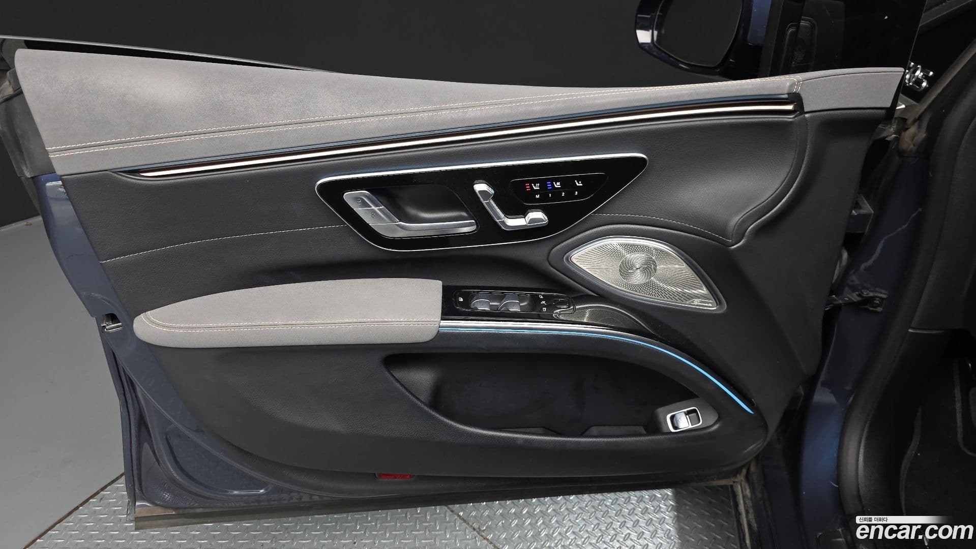 Main__Slider__Photo:EQS Mercedes-Benz 2022.7-23
