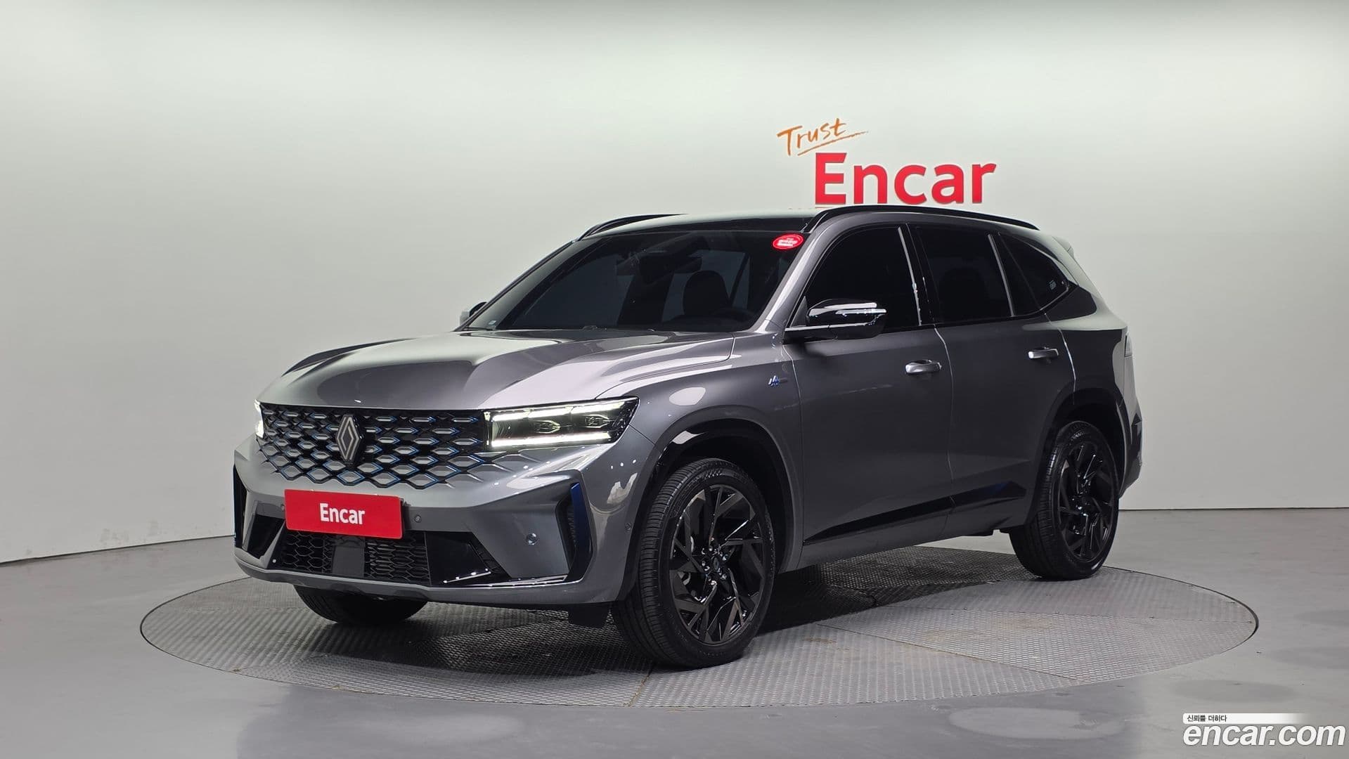 Main__Slider__Photo:Grand Koleos Renault Korea 2025.4-0