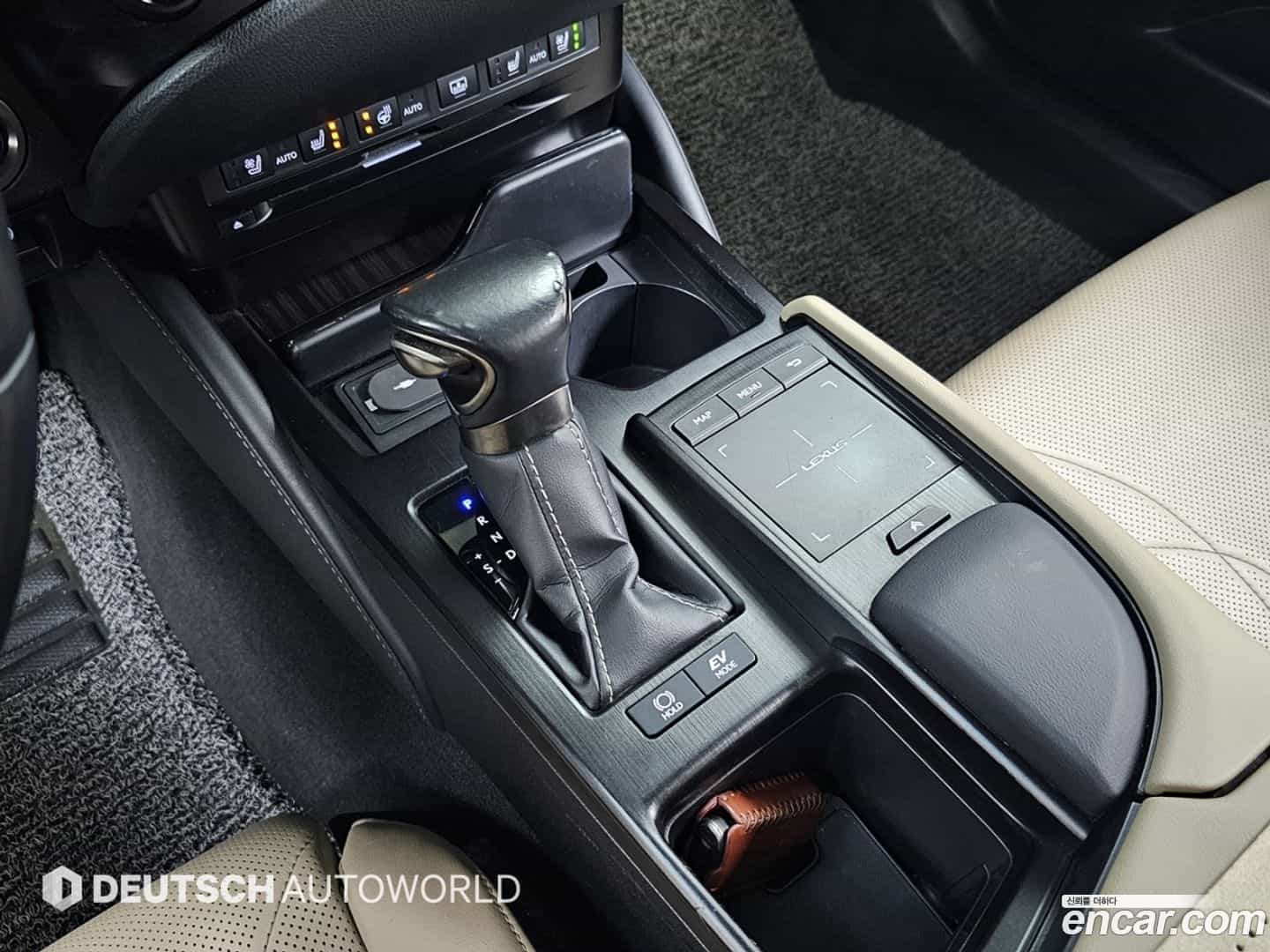 ES Lexus 2019.9-INNER-009
