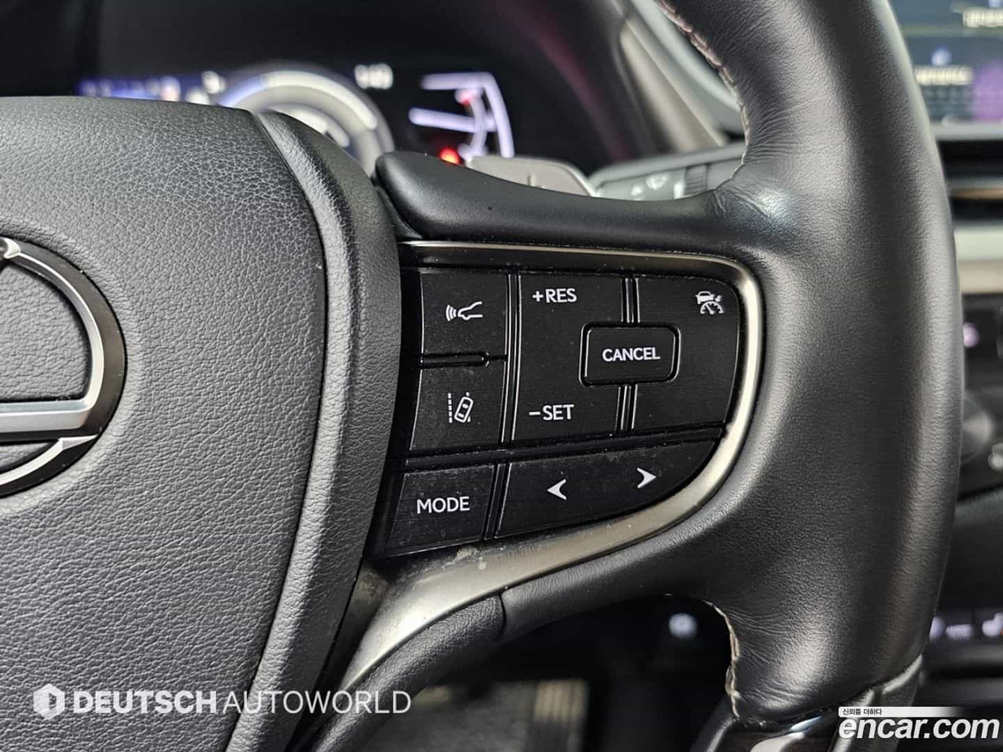 ES Lexus 2019.9-OPTION-021