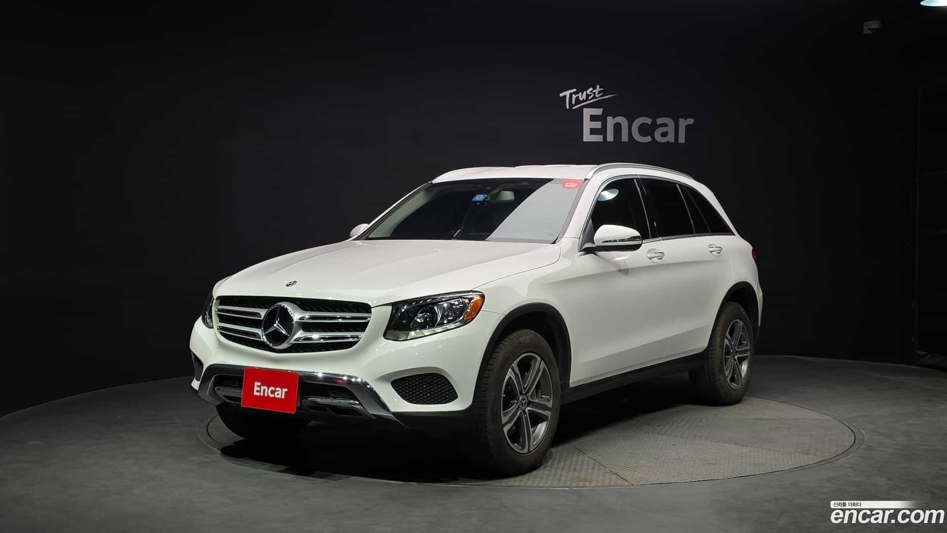 GLC-Class Mercedes-Benz 2019.11-OUTER-001