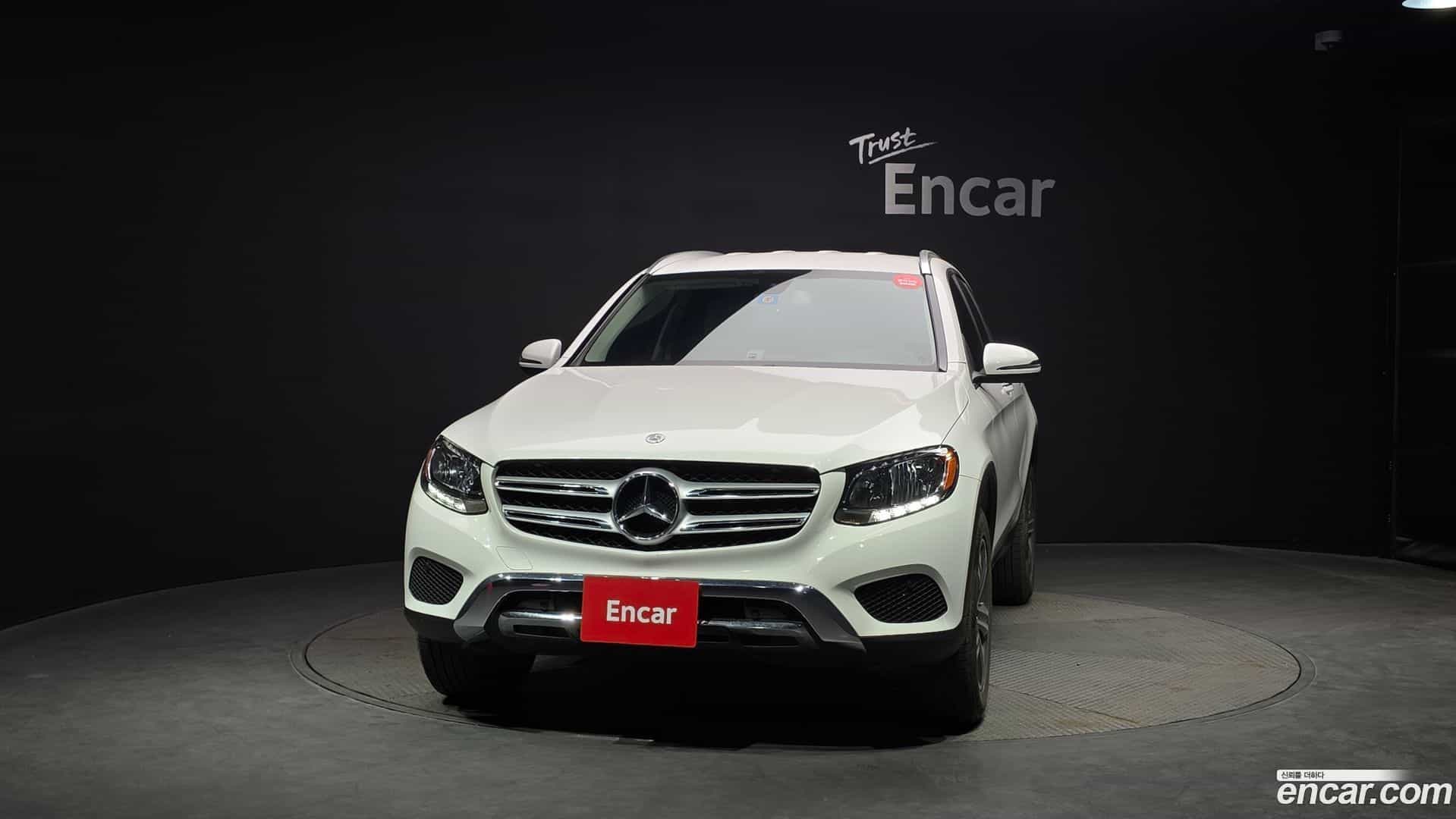 GLC-Class Mercedes-Benz 2019.11-OUTER-003