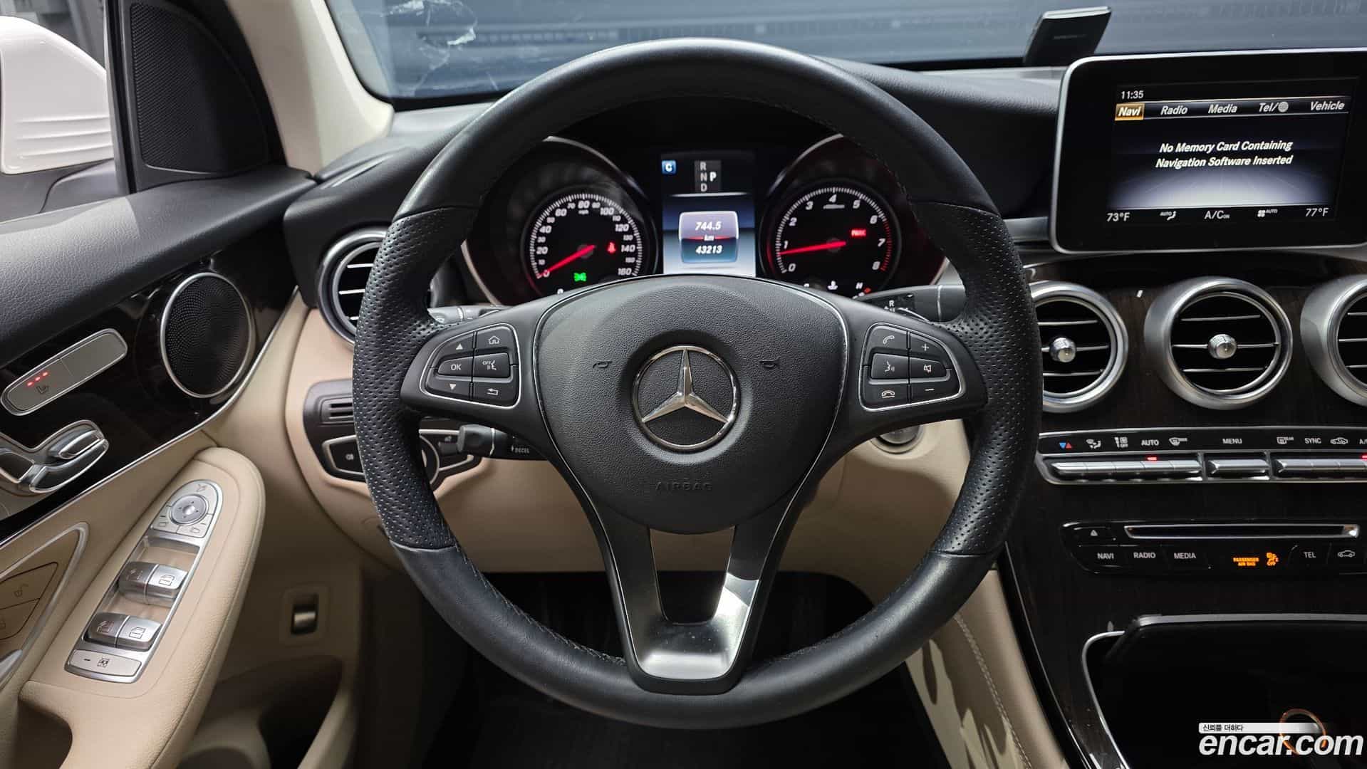 GLC-Class Mercedes-Benz 2019.11-OPTION-017