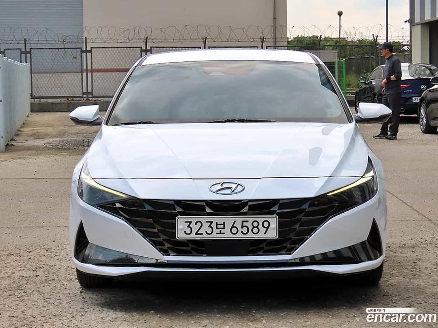 AVANTE Hyundai 2022.0-OUTER-001