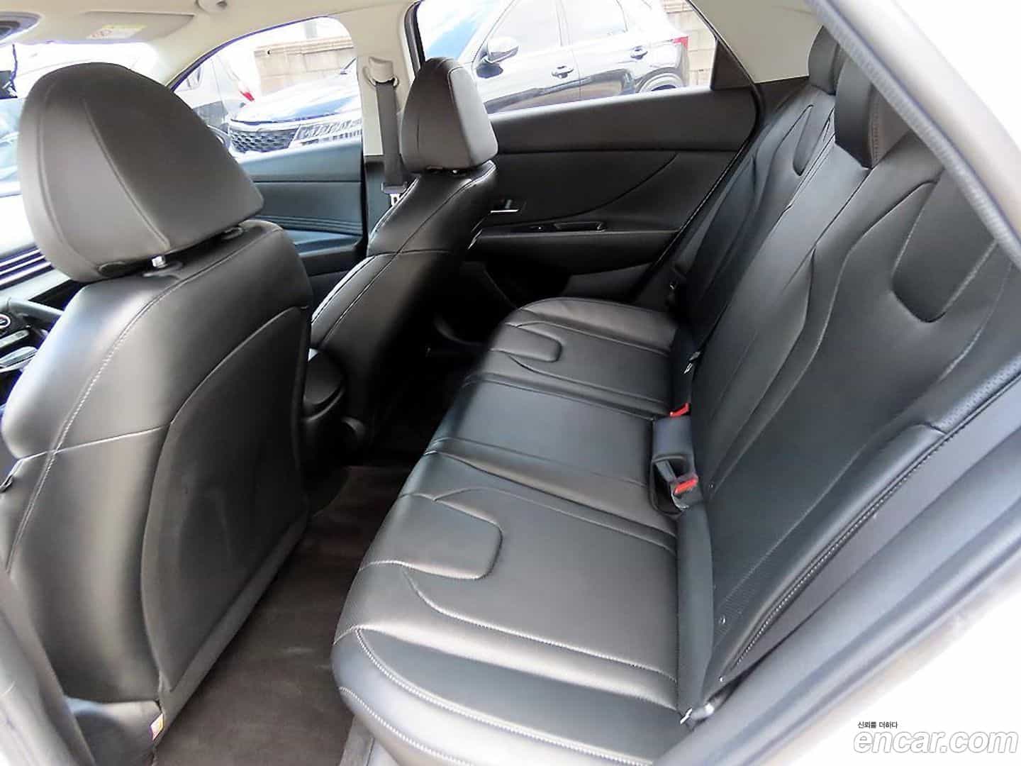 AVANTE Hyundai 2022.0-OUTER-006