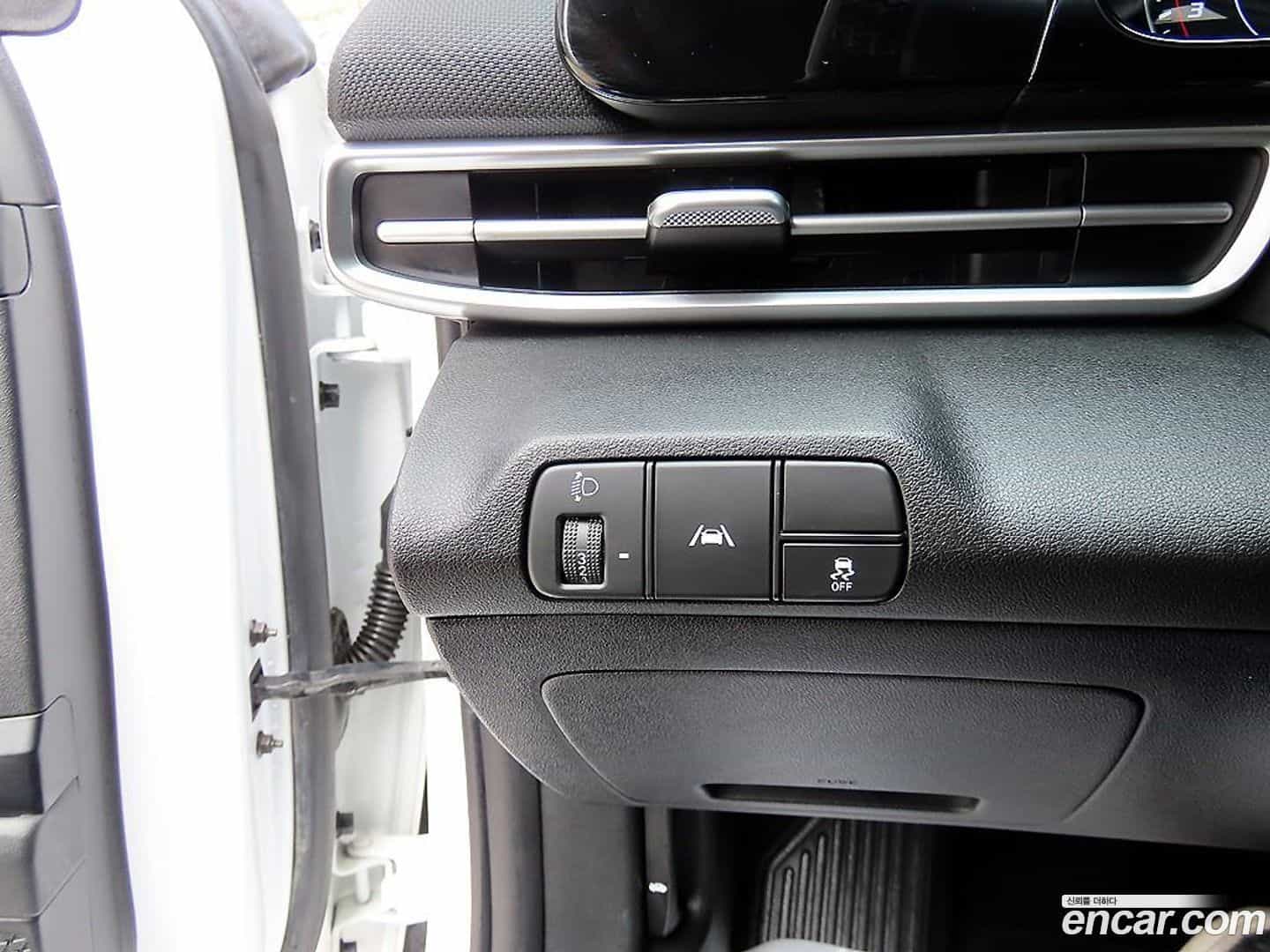 AVANTE Hyundai 2022.0-OPTION-016