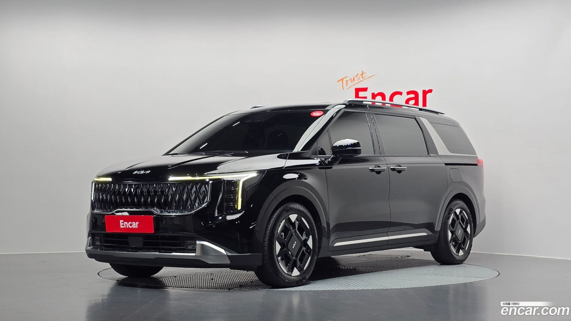 Main__Slider__Photo:Canival Kia 2024.11-0