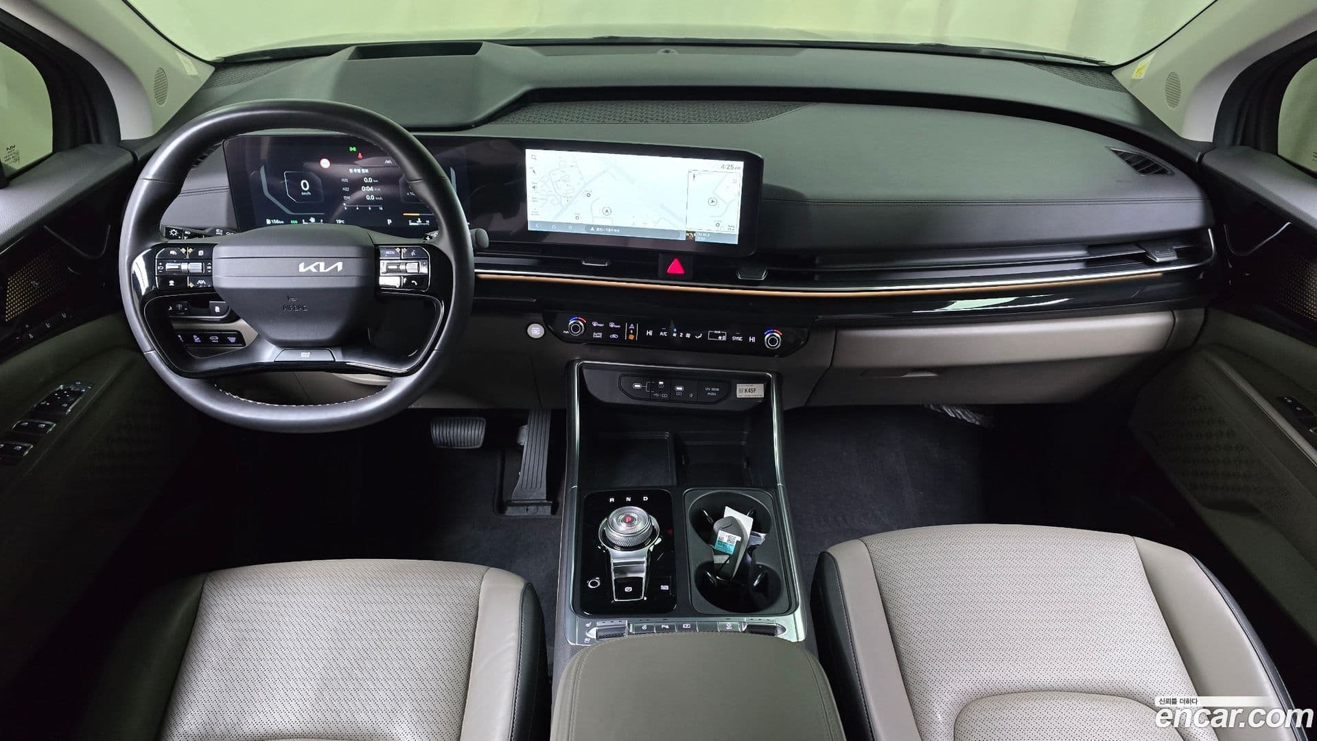 Main__Slider__Photo:Canival Kia 2024.11-6