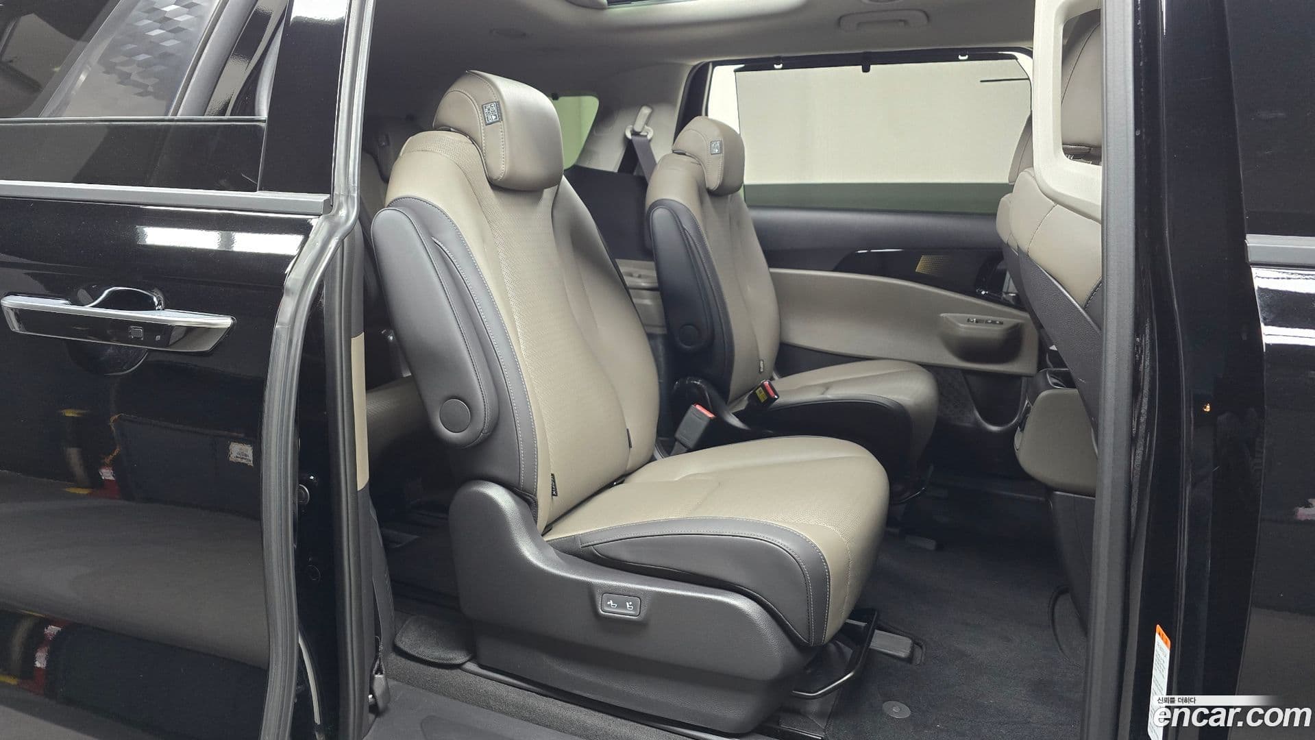 Main__Slider__Photo:Canival Kia 2024.11-11