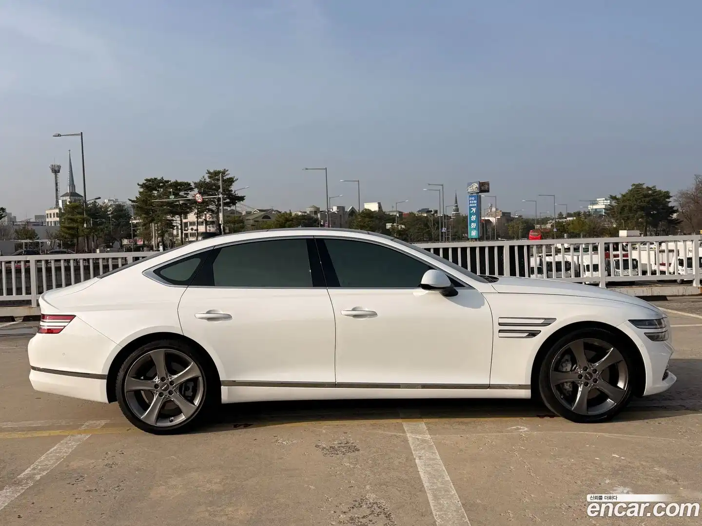 G80 Genesis 2021.0-OPTION-016