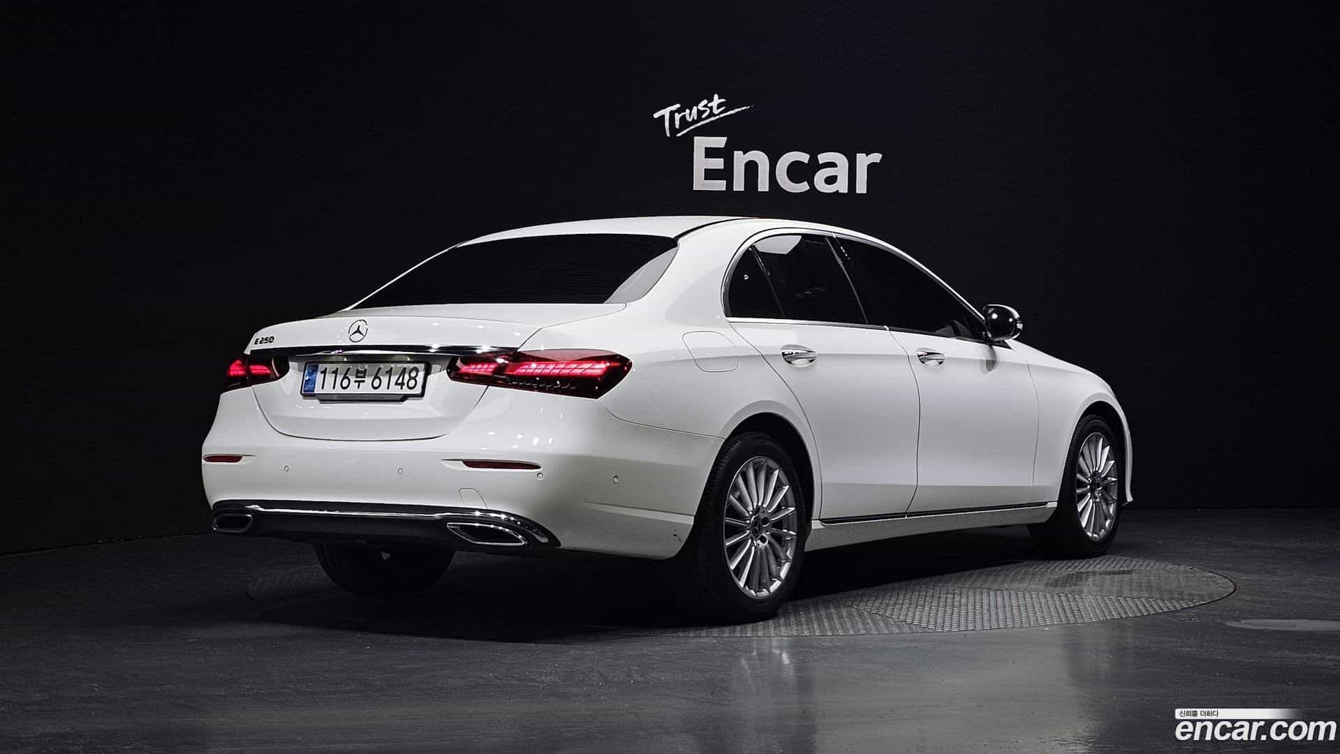E-Class Mercedes-Benz 2020.11-OUTER-002