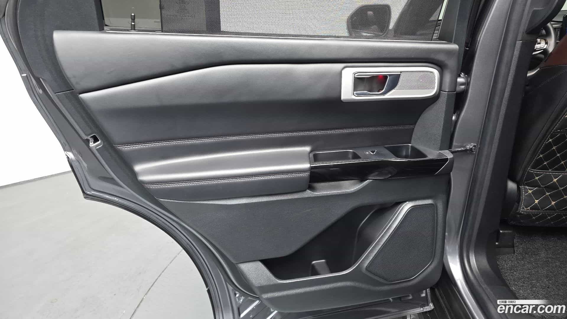 Explorer Ford 2022.4-INNER-035