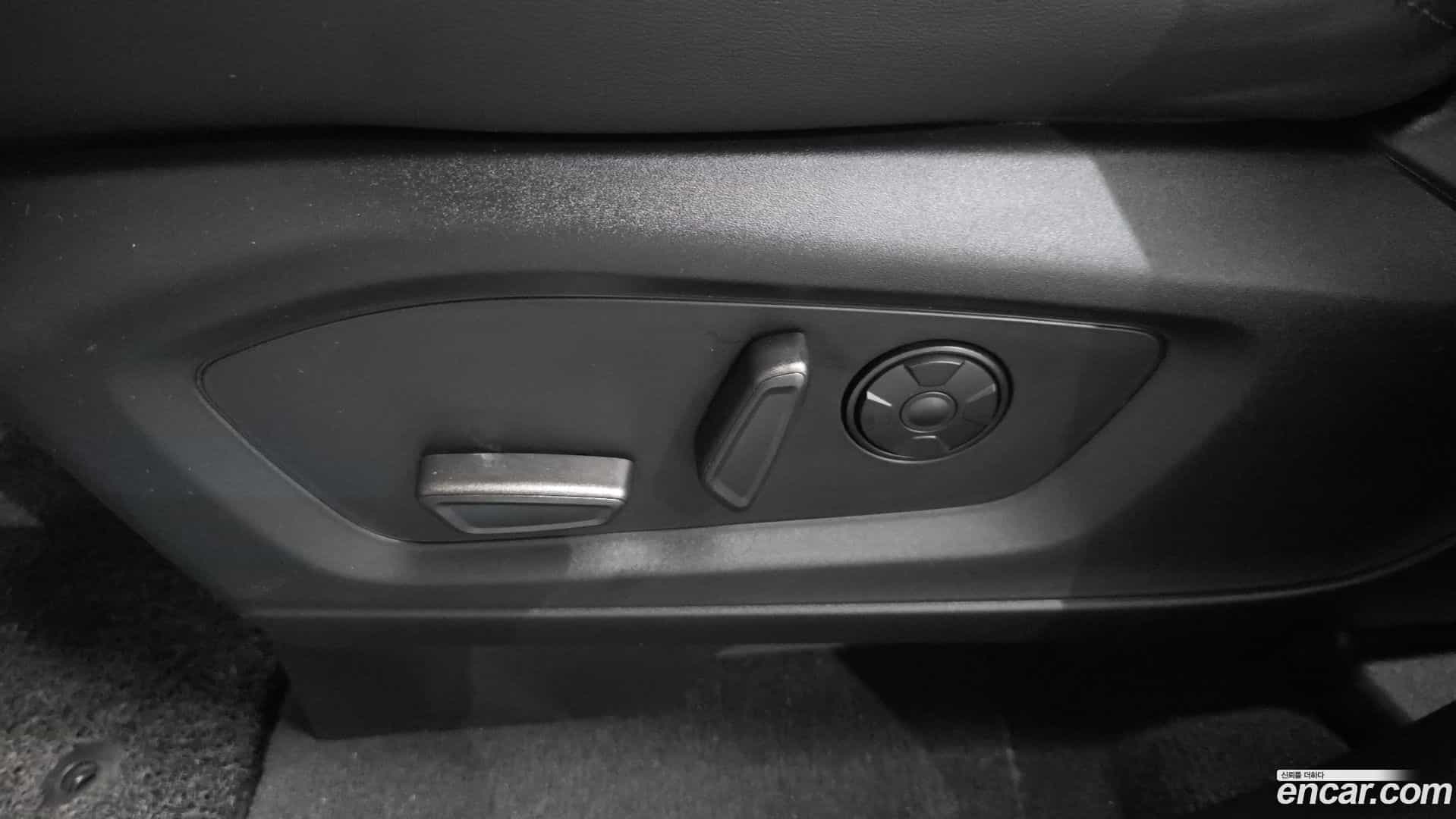 Explorer Ford 2022.4-OPTION-046