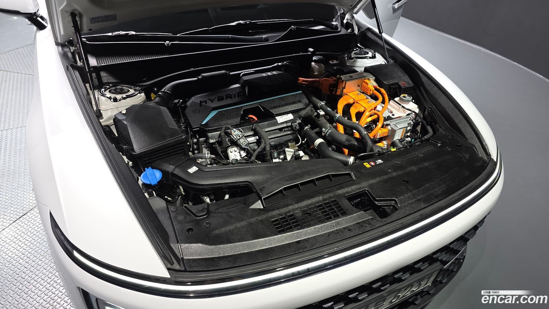 Main__Slider__Photo:Grandeur Hyundai 2023.5-5