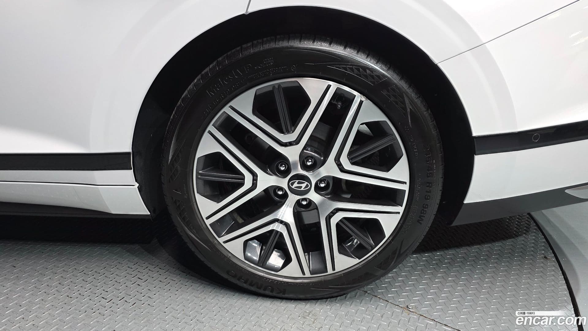 Main__Slider__Photo:Grandeur Hyundai 2023.5-21