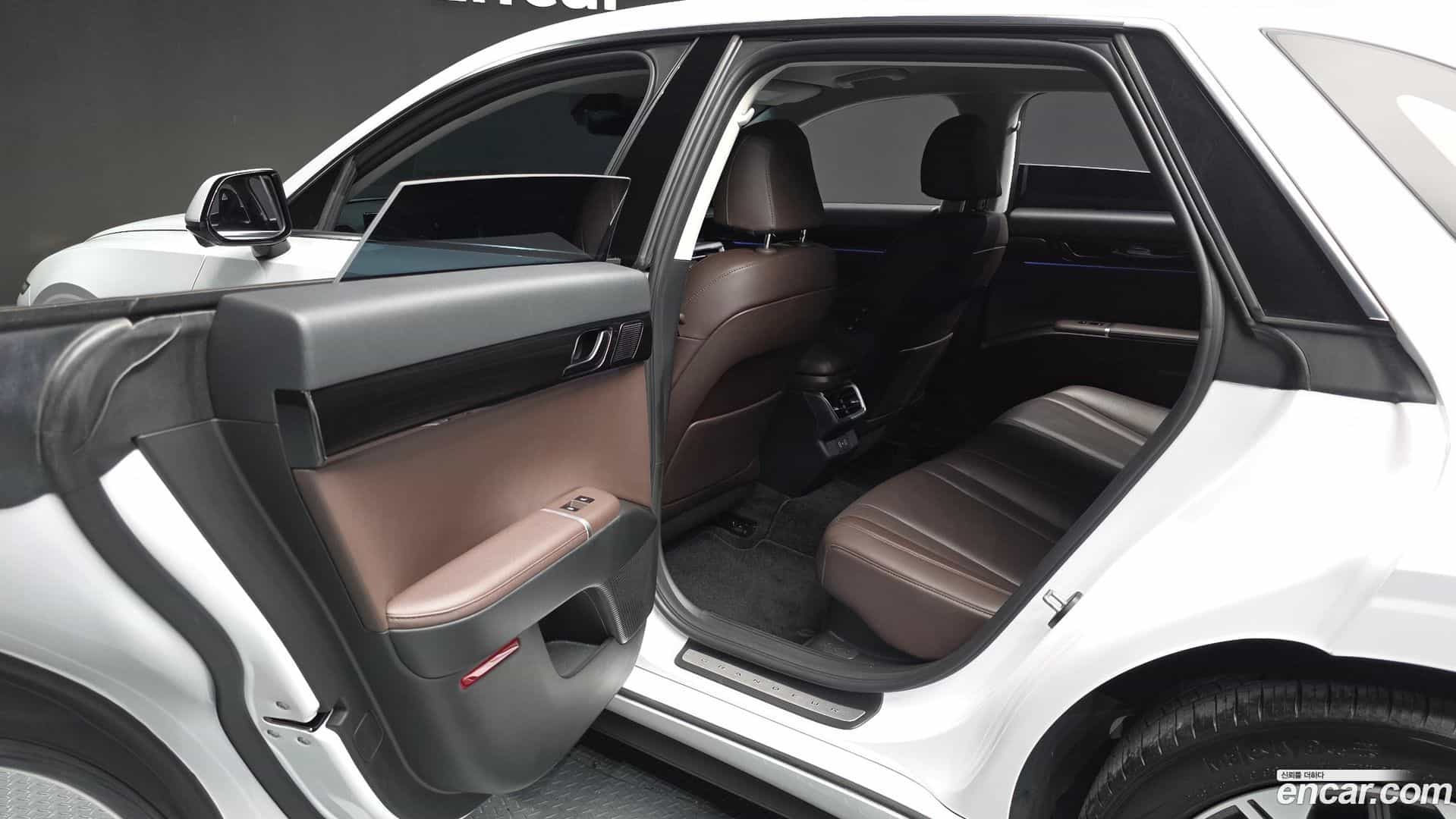 Grandeur Hyundai 2023.5-INNER-036