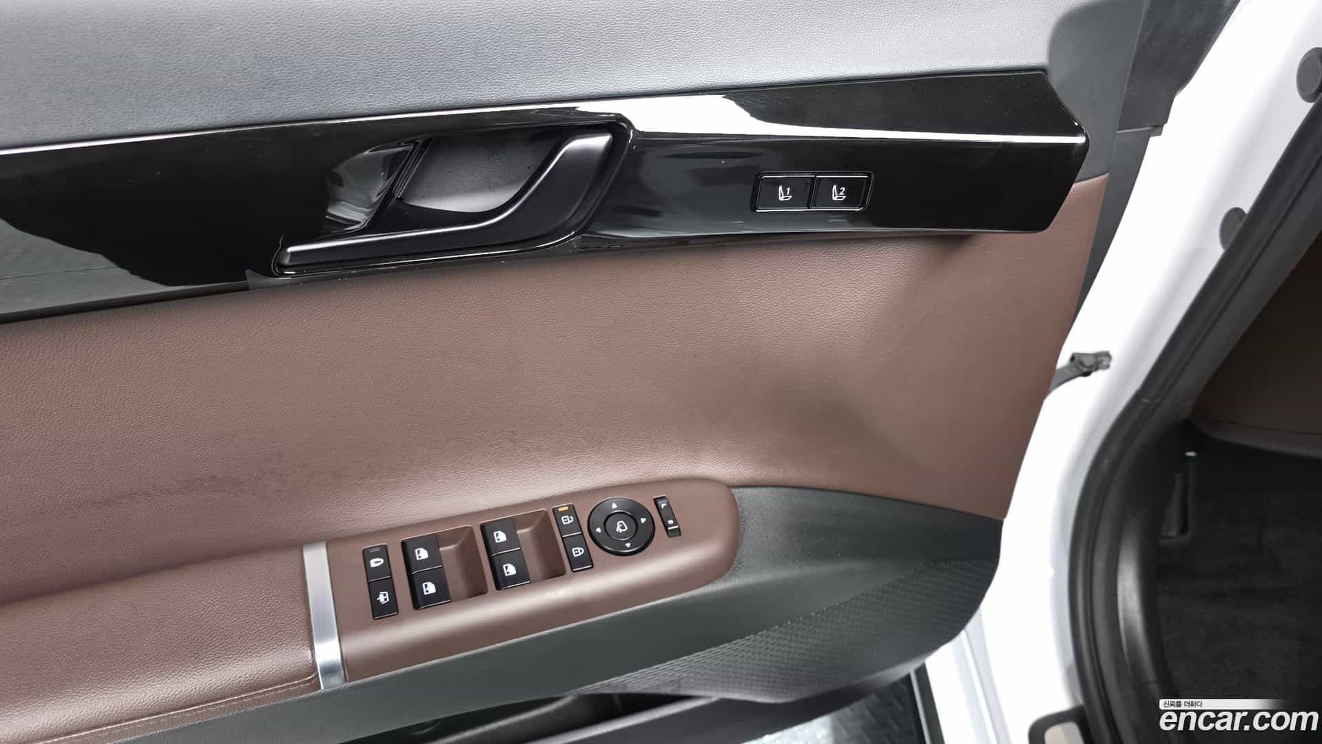 Grandeur Hyundai 2023.5-OPTION-045