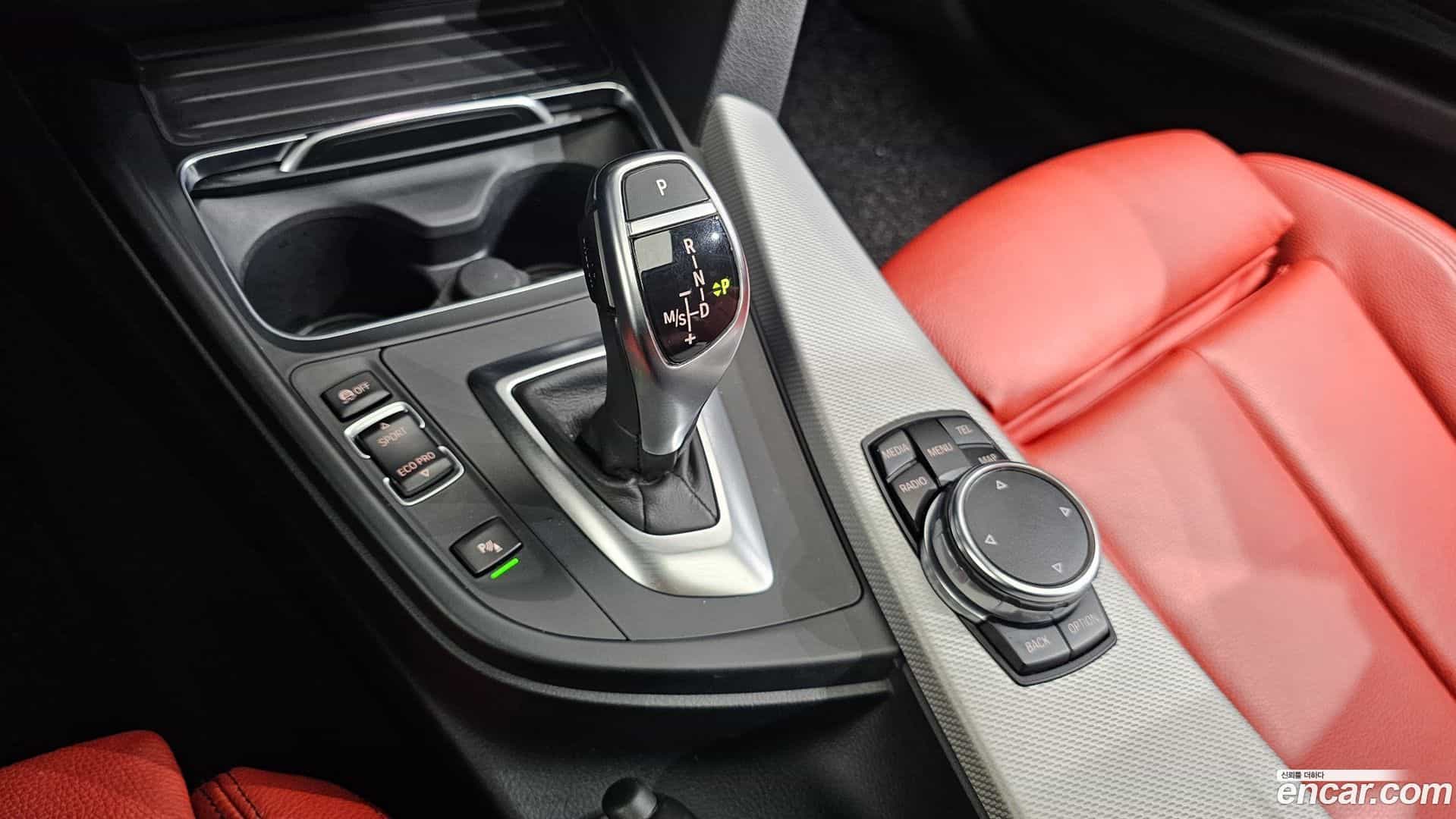 3-Series BMW 2016.9-INNER-009