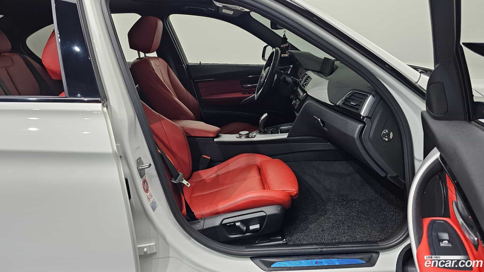 3-Series BMW 2016.9-INNER-036