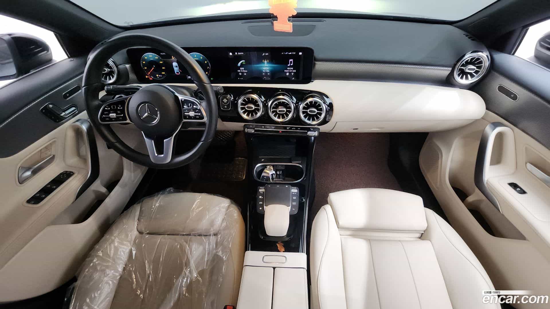 A-Class Mercedes-Benz 2021.1-INNER-007
