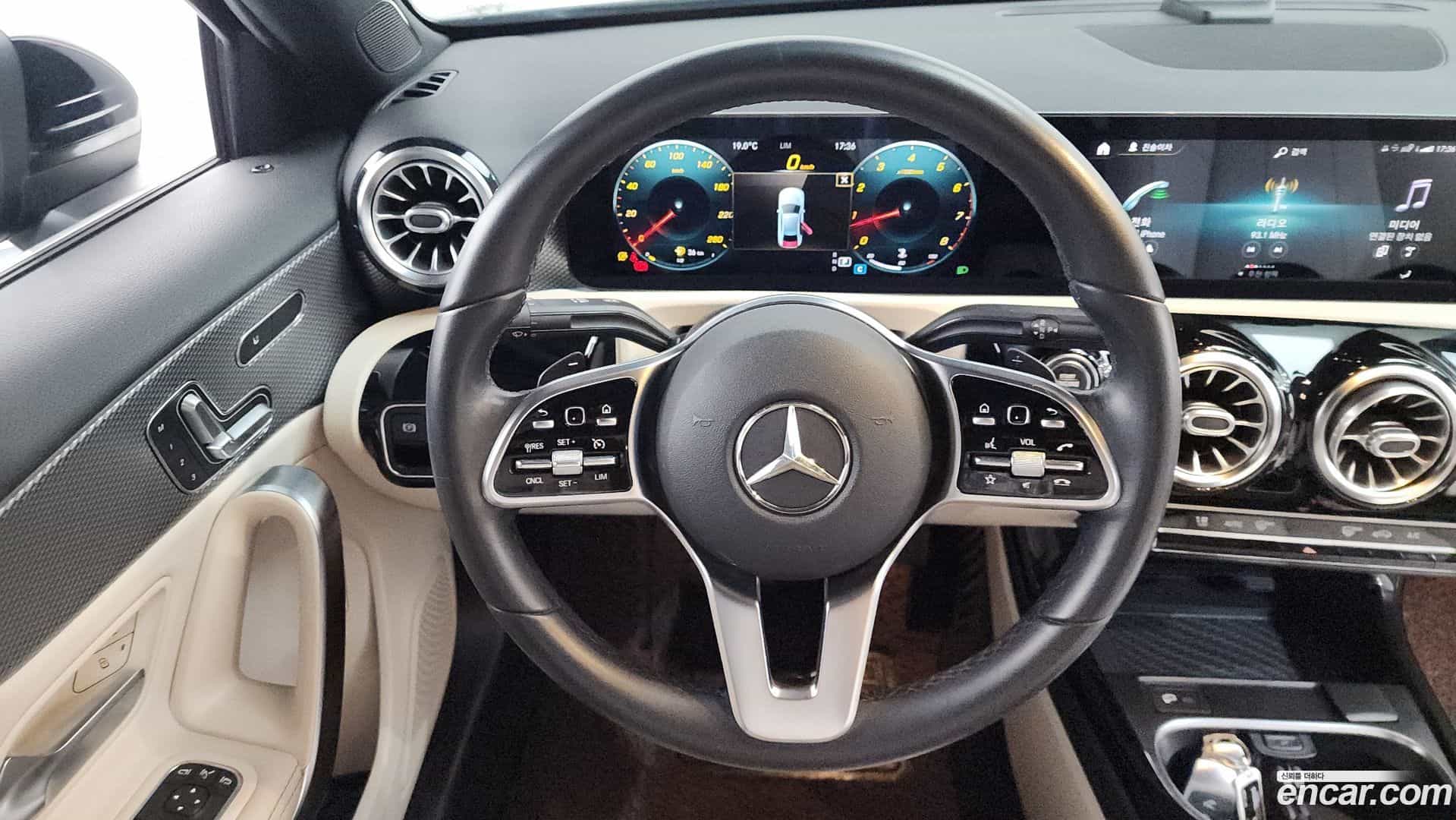 A-Class Mercedes-Benz 2021.1-OPTION-016