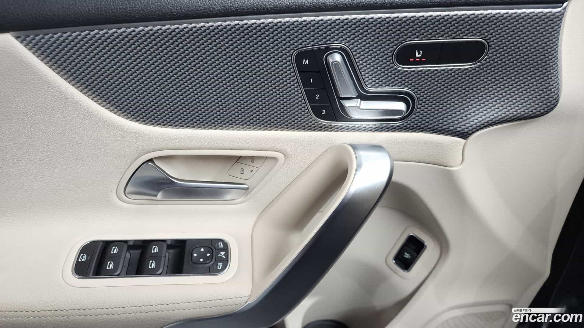 A-Class Mercedes-Benz 2021.1-OPTION-042