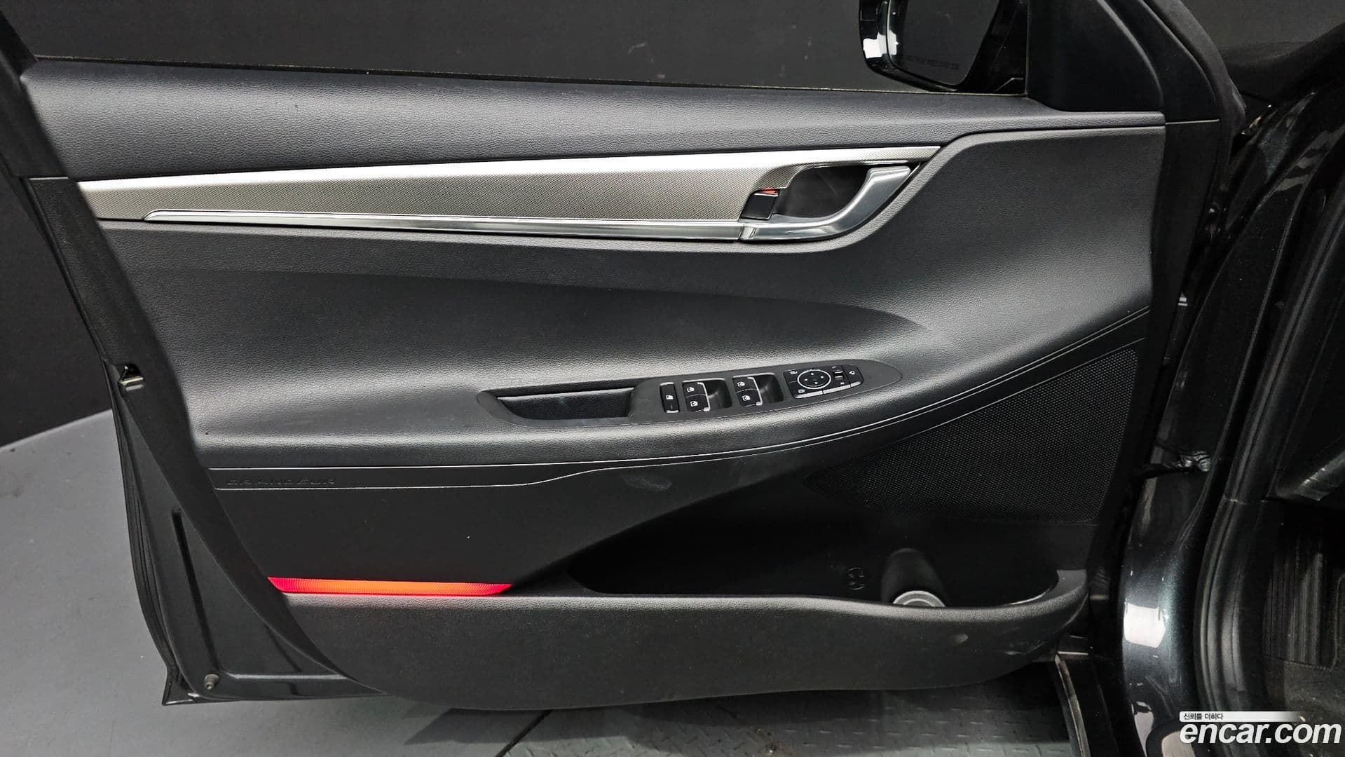 Main__Slider__Photo:Grandeur Hyundai 2021.2-23