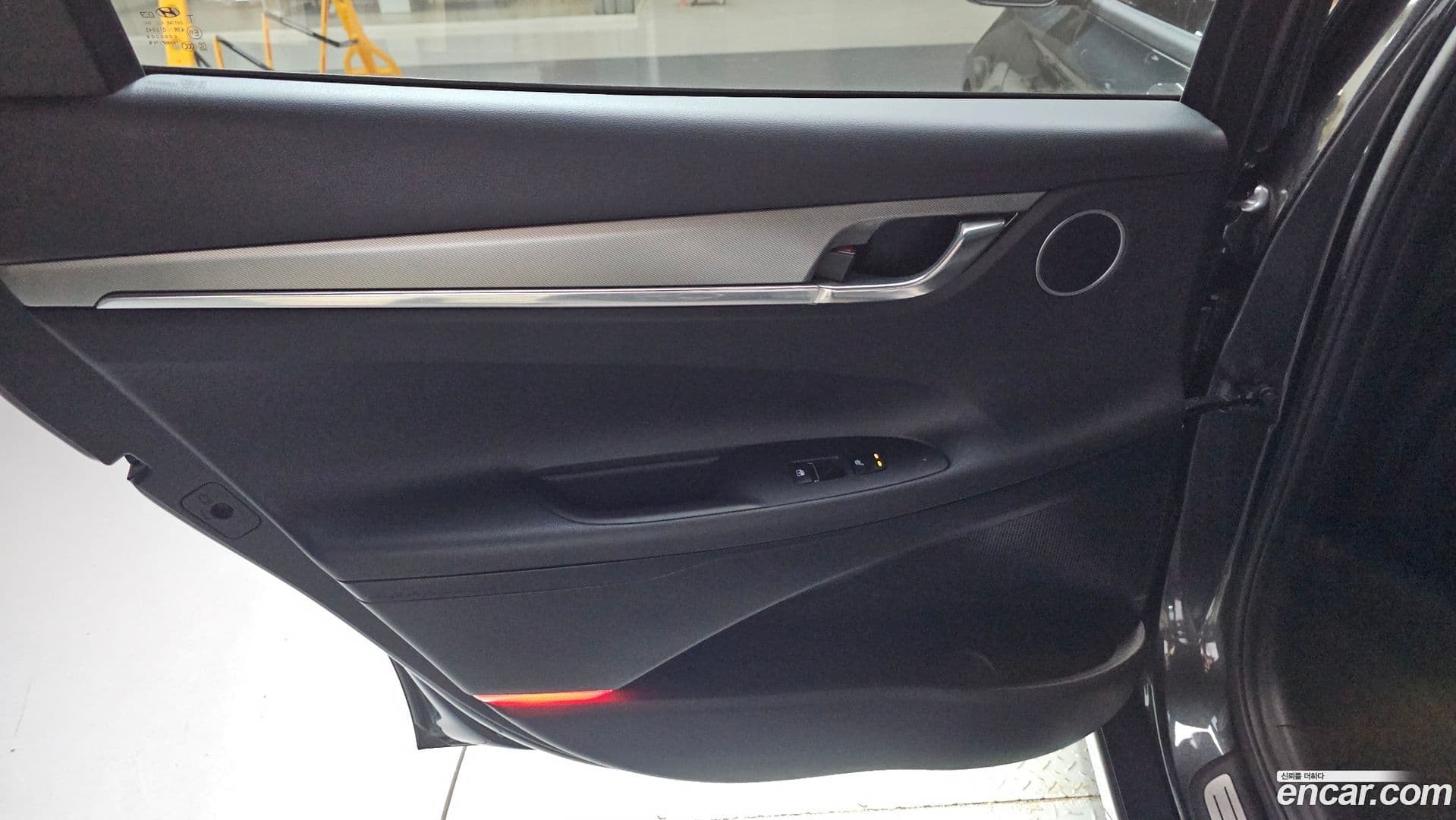 Main__Slider__Photo:Grandeur Hyundai 2021.2-24
