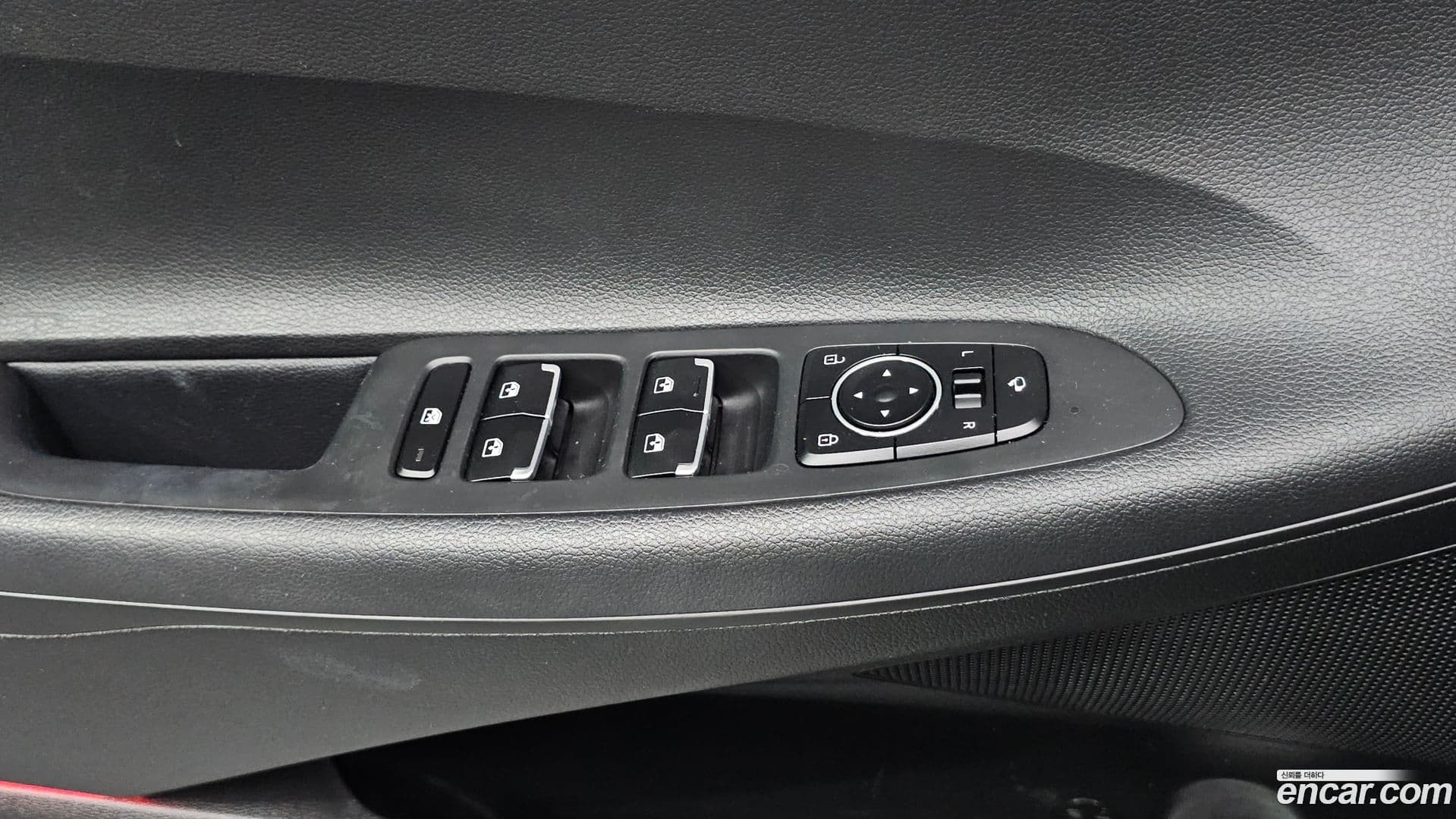 Main__Slider__Photo:Grandeur Hyundai 2021.2-27