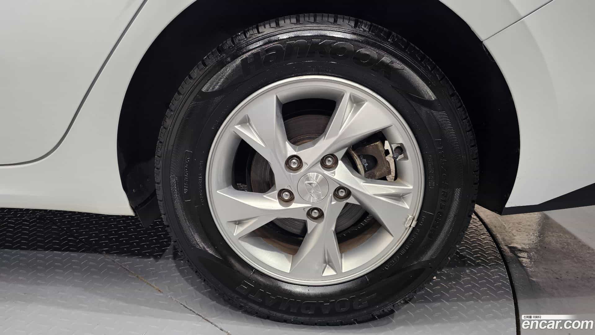 AVANTE Hyundai 2021.7-OUTER-031