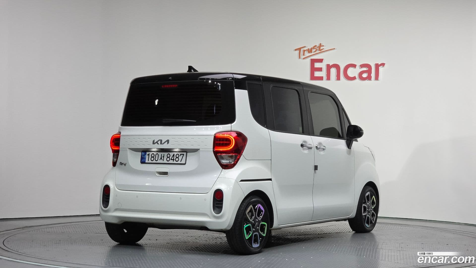 Main__Slider__Photo:RAY Kia 2022.6-1