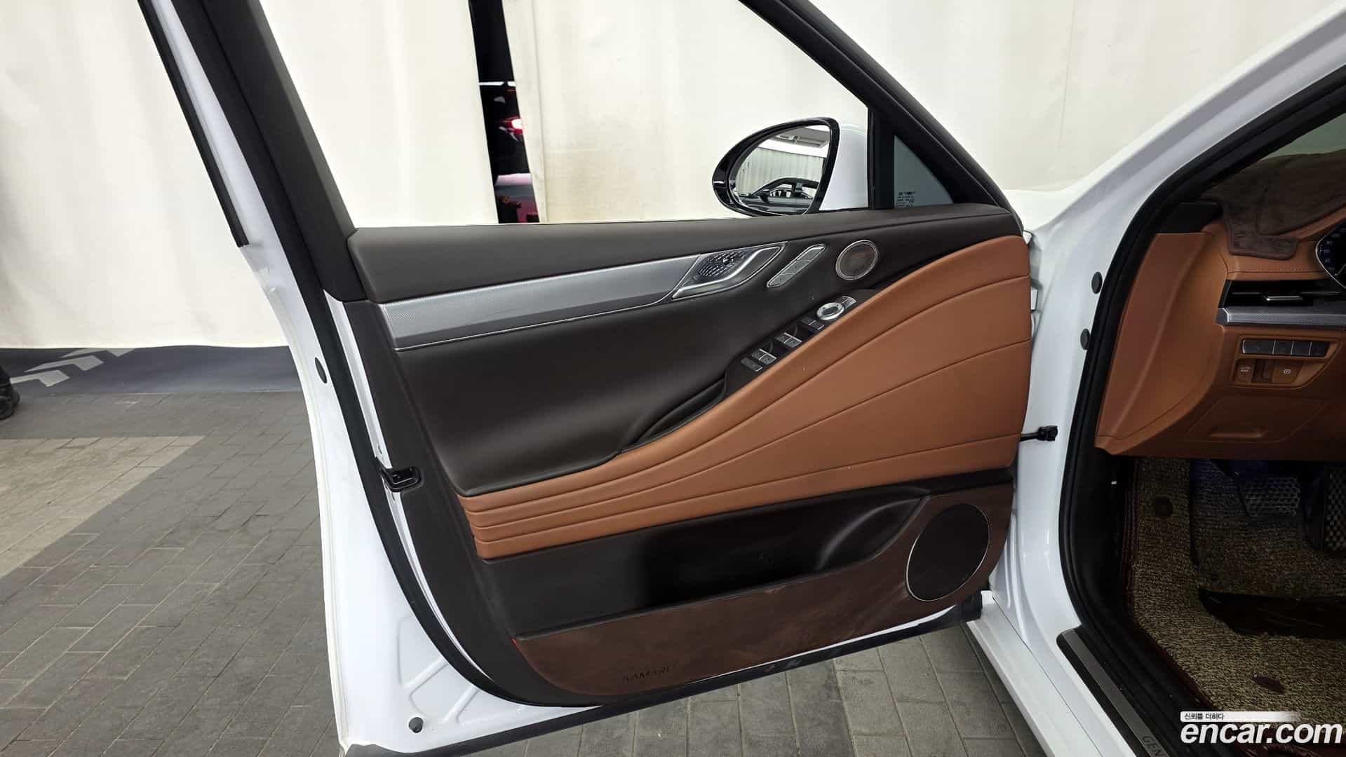 G80 Genesis 2020.8-INNER-034